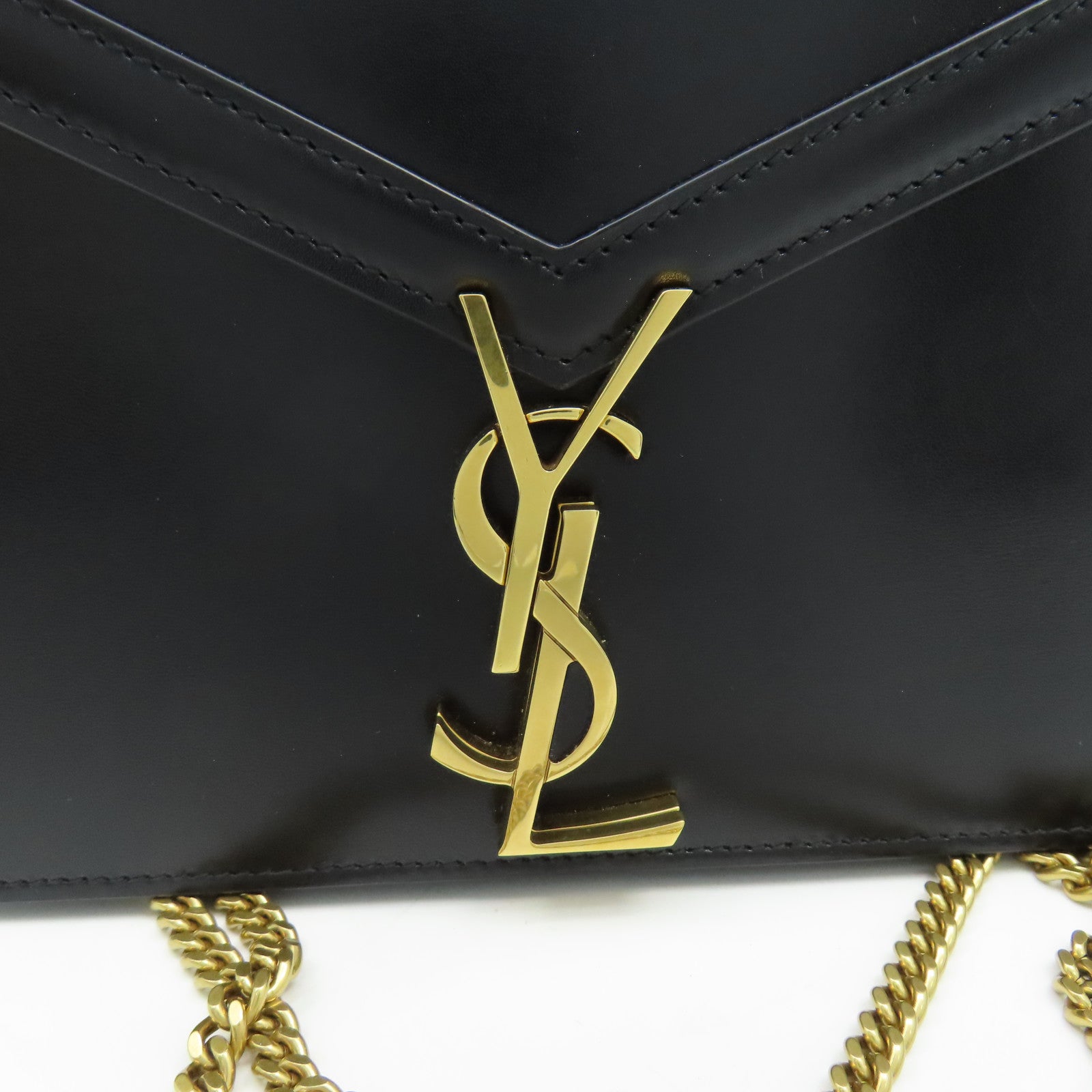 YVES SAINT LAURENT 牛皮皮革Chain Shoulder金扣鏈帶肩背袋黑色