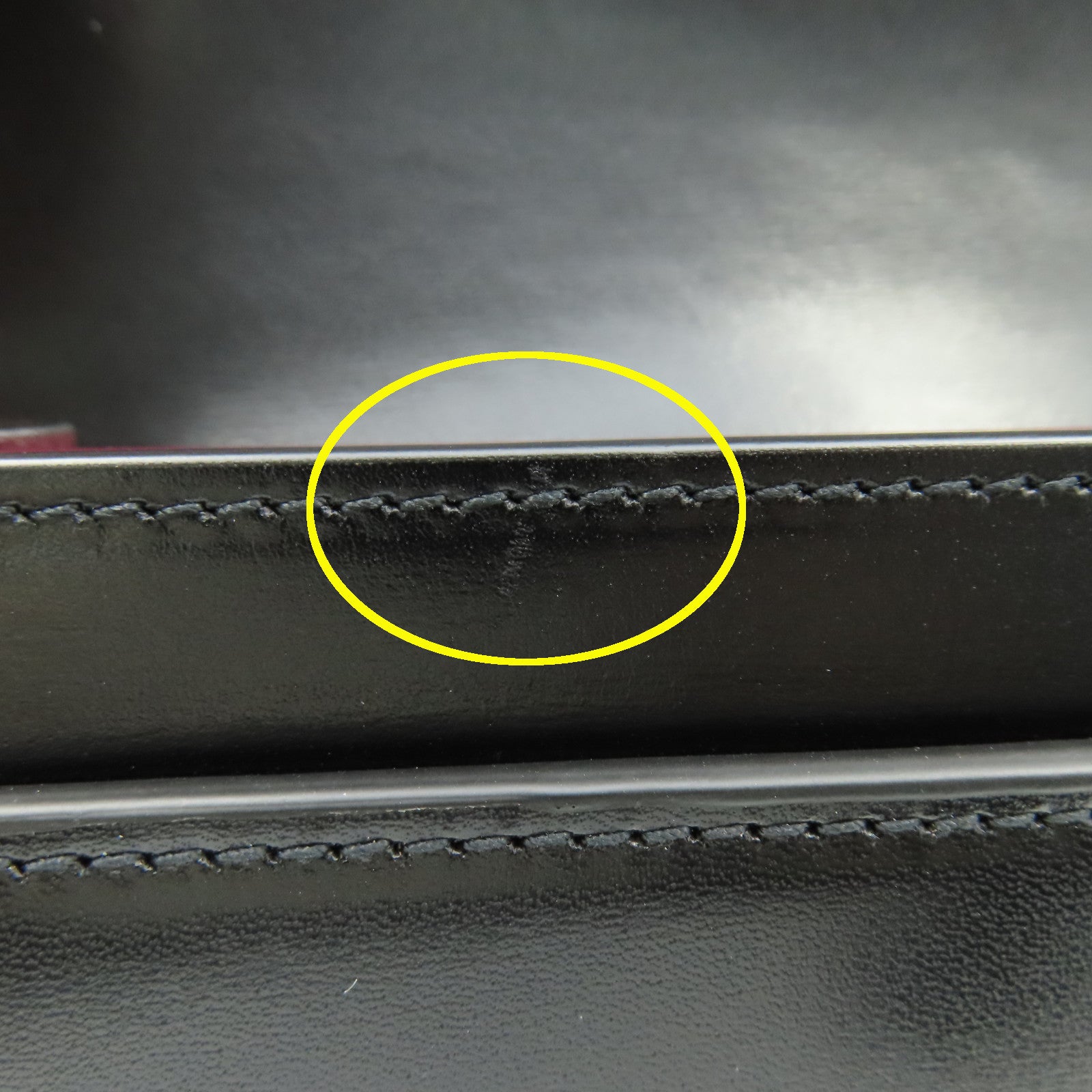 YVES SAINT LAURENT 牛皮皮革Chain Shoulder金扣鏈帶肩背袋黑色