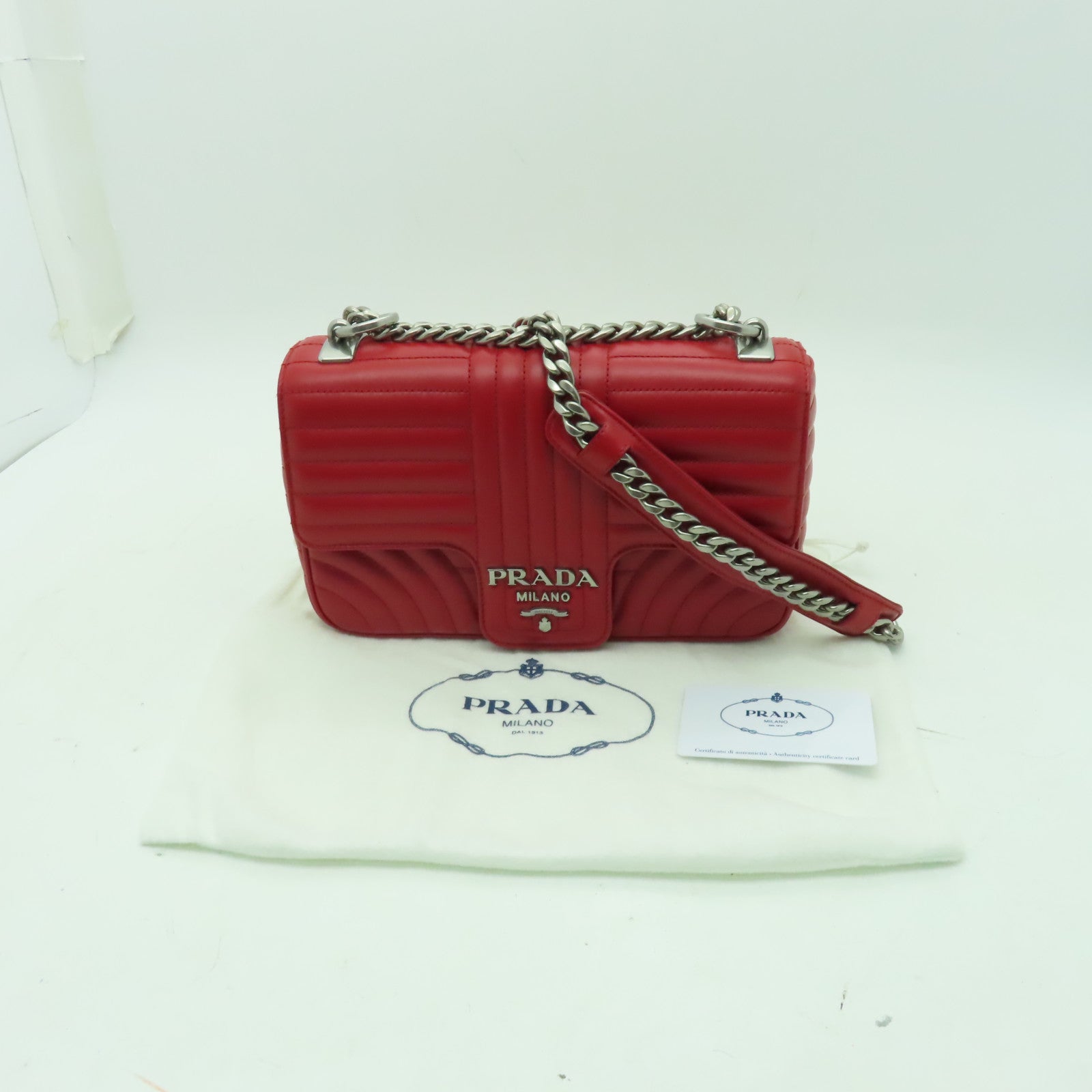PRADA 牛皮皮革Shoulder Bag銀扣鏈帶肩背袋紅色