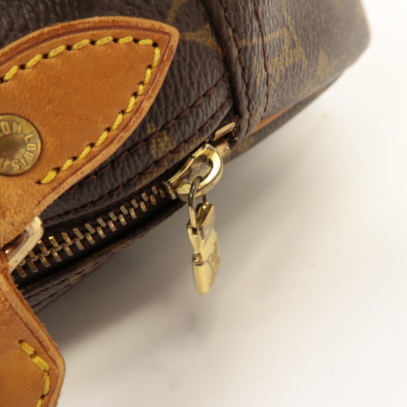 LOUIS VUITTON Monogram Reporter PM金扣肩背袋啡色