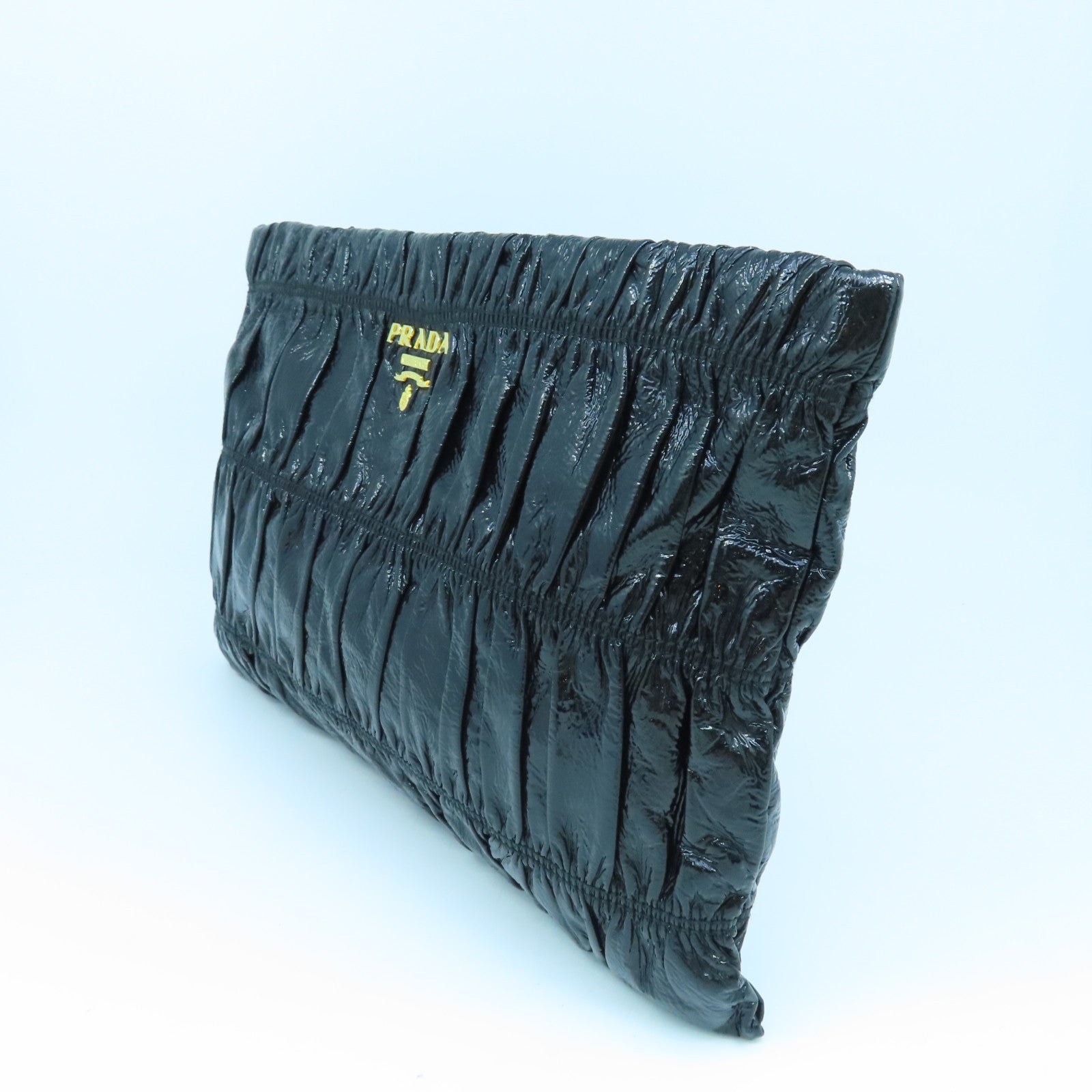 PRADA 漆皮皮革Clutch Bag金扣手拿包黑色