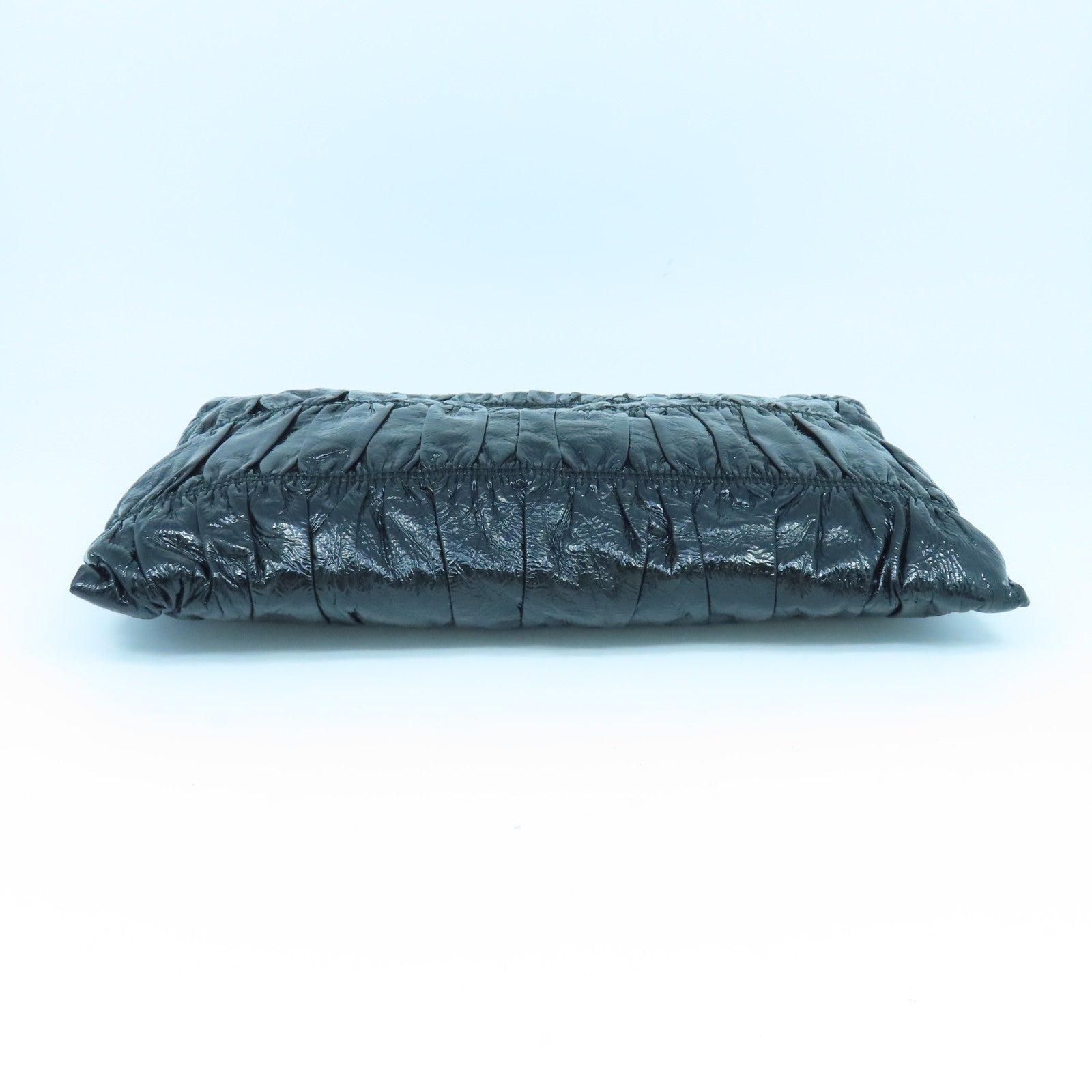 PRADA 漆皮皮革Clutch Bag金扣手拿包黑色
