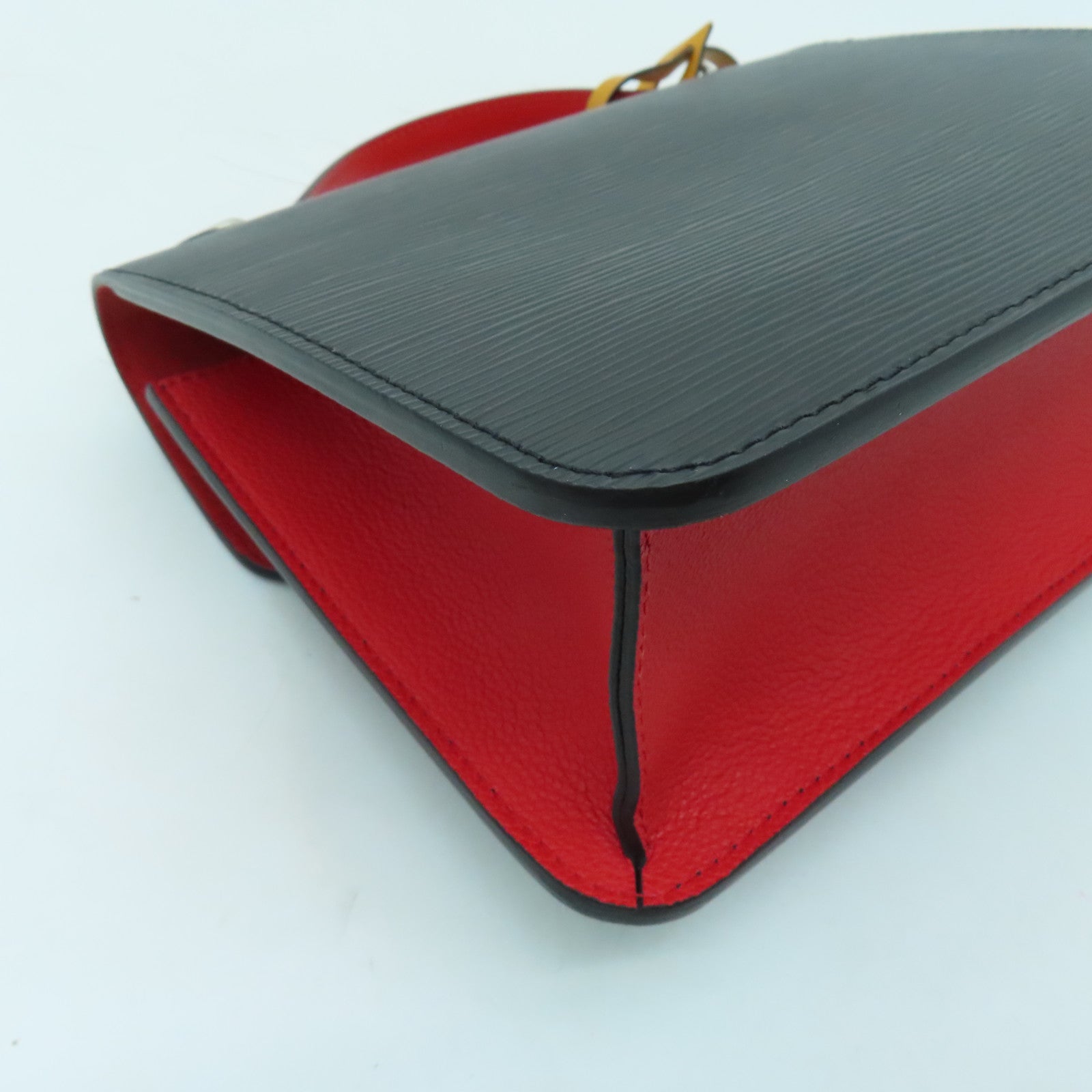 LOUIS VUITTON Epi Neo Monceau銀扣肩背袋黑色紅色