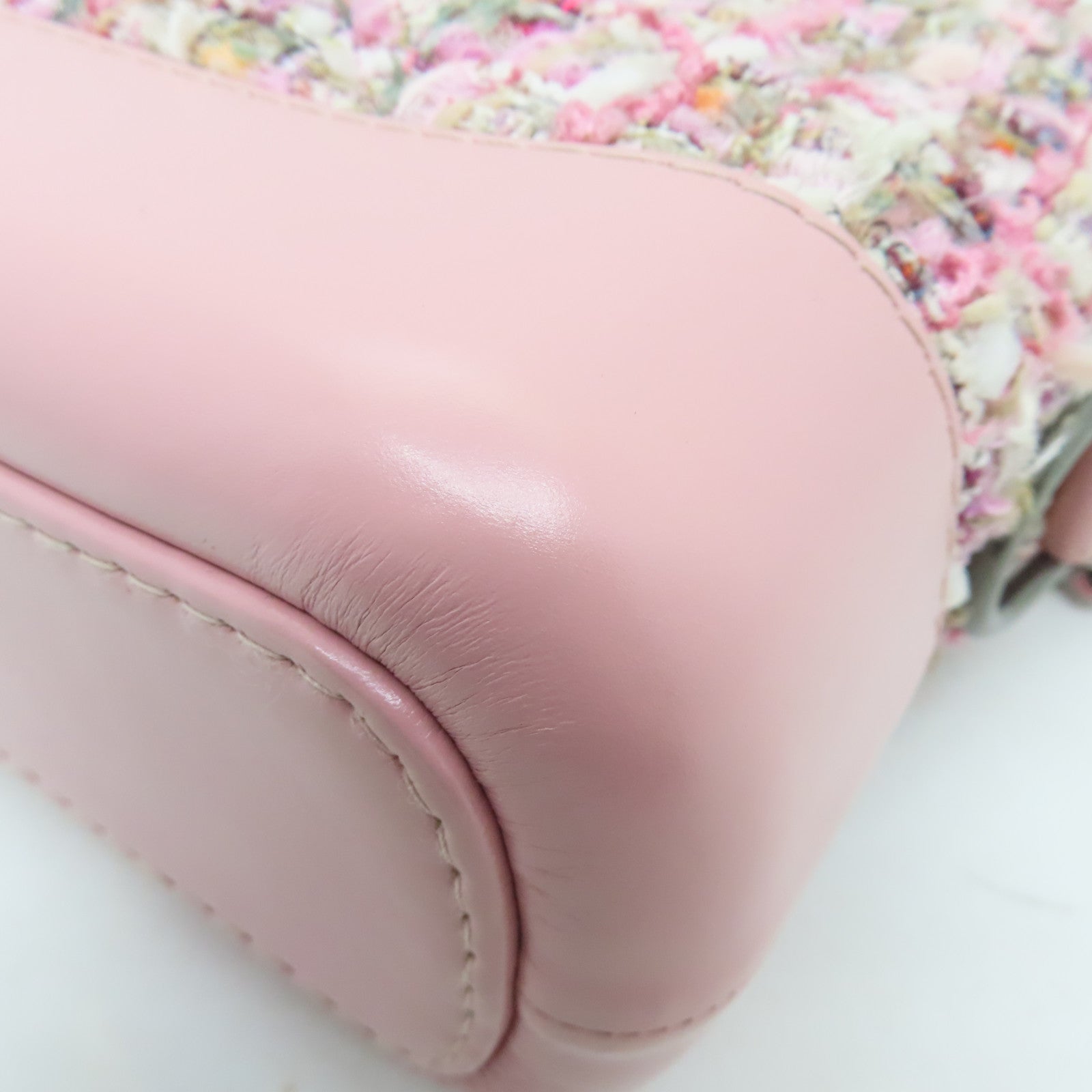 CHANEL 斜紋軟呢/牛皮皮革Small Gabrielle金扣/銀扣鏈帶肩背袋粉紅色