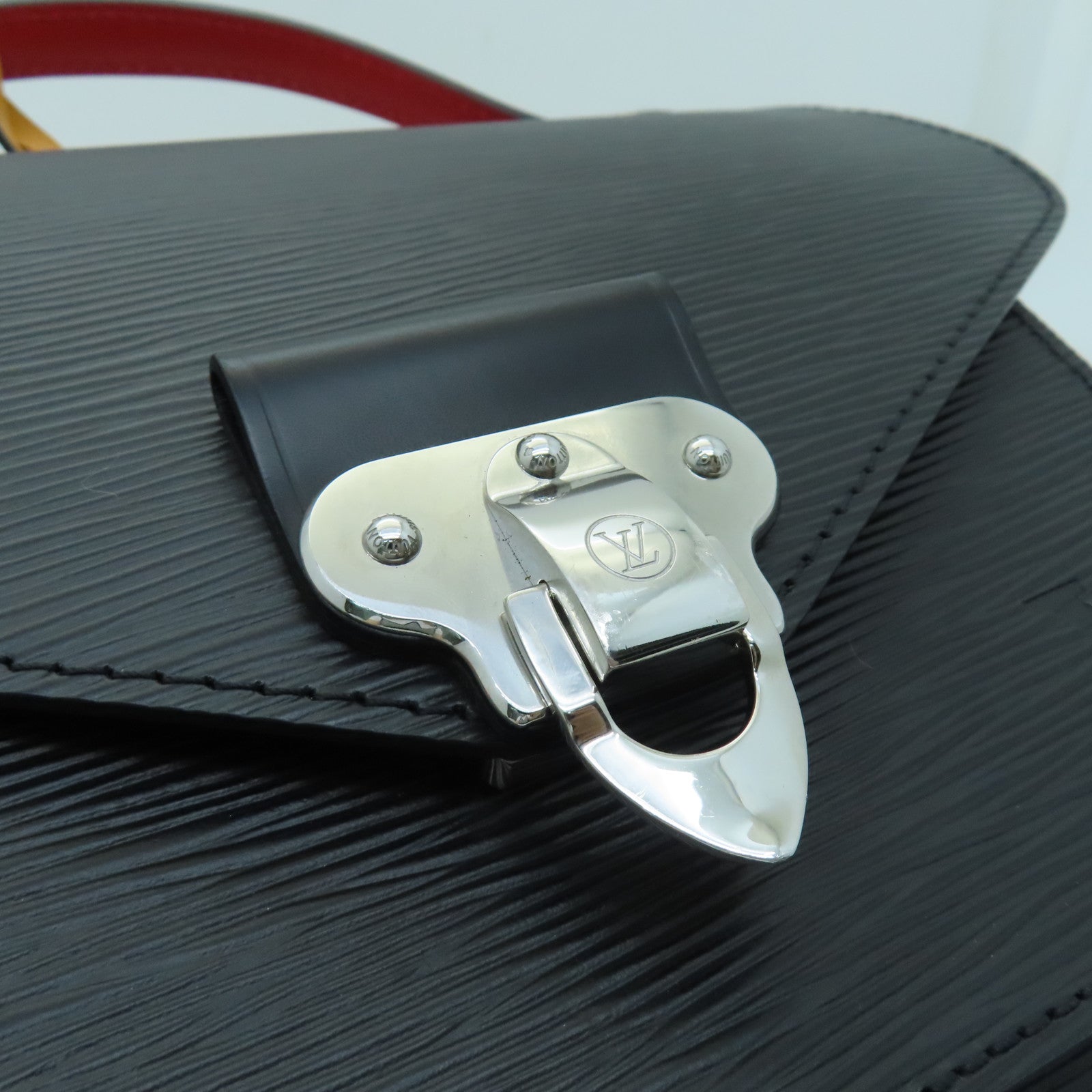 LOUIS VUITTON Epi Neo Monceau銀扣肩背袋黑色紅色
