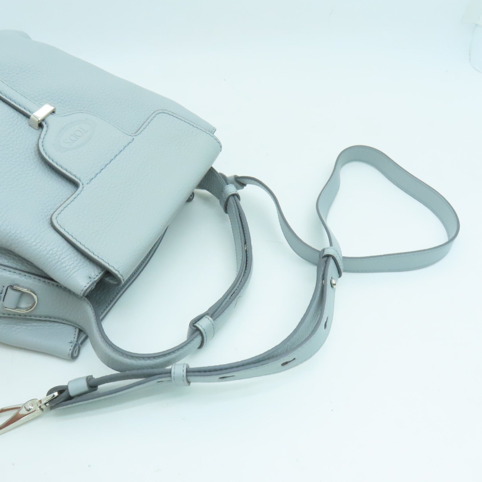 TOD’S 牛皮皮革2 Way Shoulder手挽肩背兩用袋銀扣淺灰色