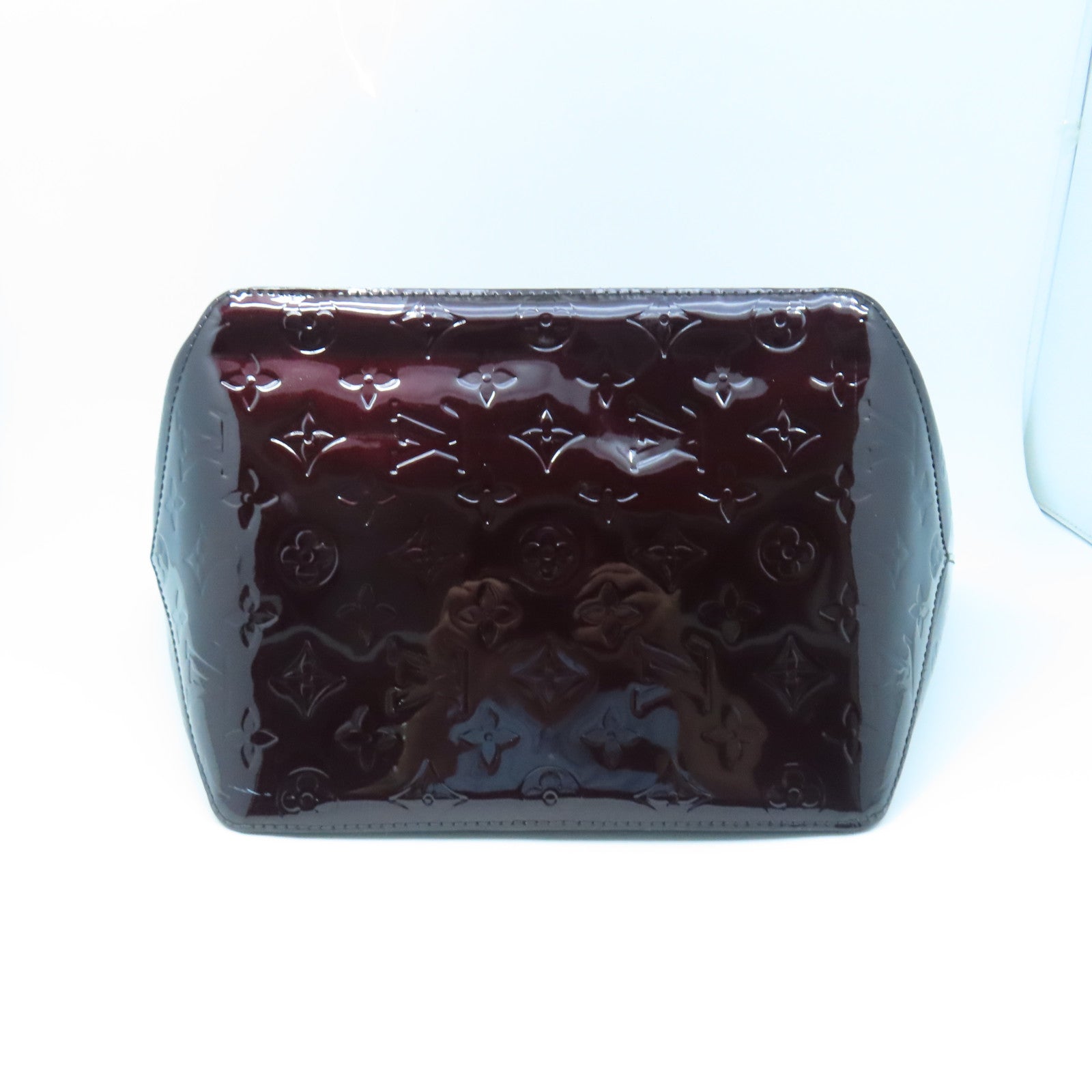 LOUIS VUITTON Monogram Vernis Bellevue PM gold buckle handle bag red
