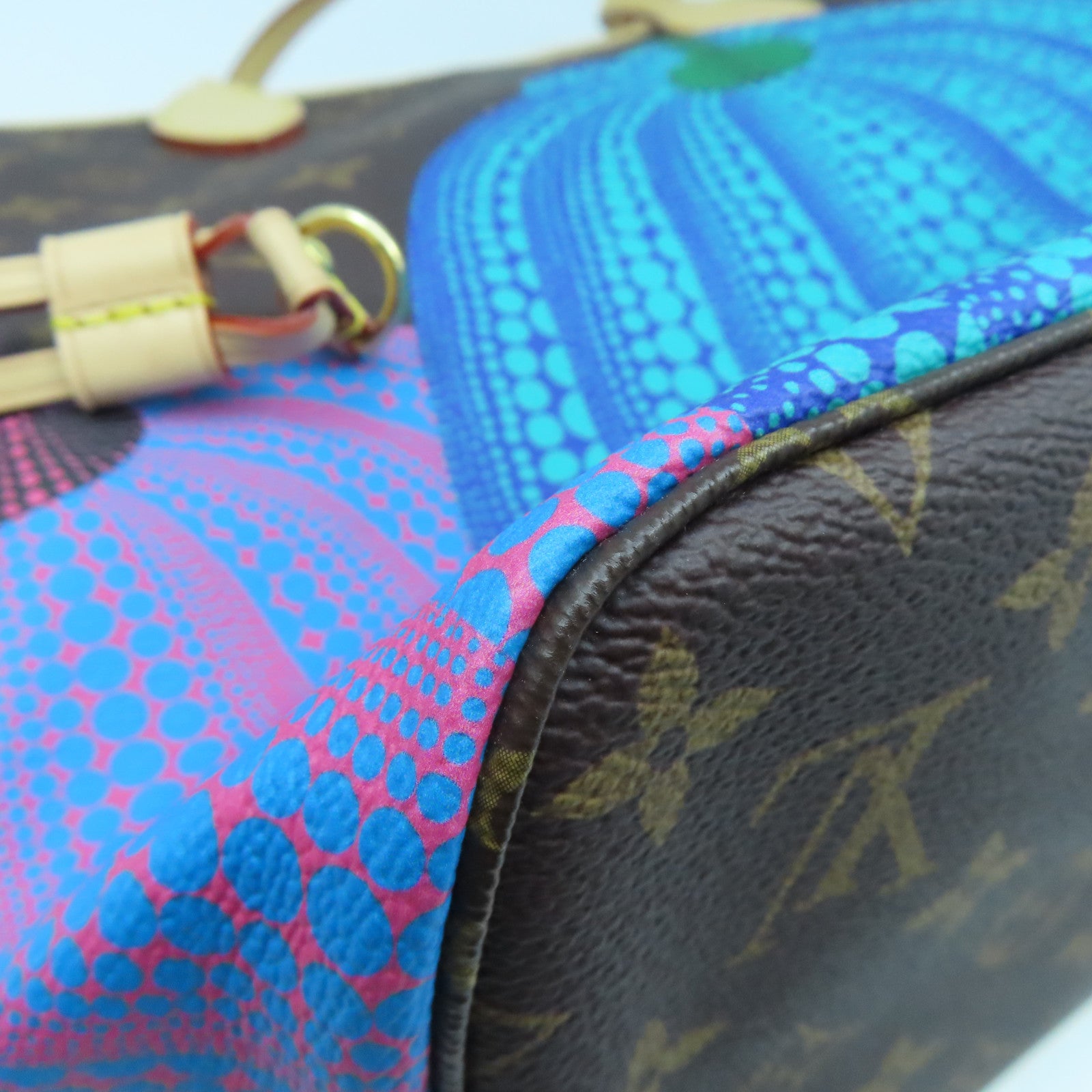 LOUIS VUITTON Monogram Lv x YK Neverfull MM金扣肩背袋啡色