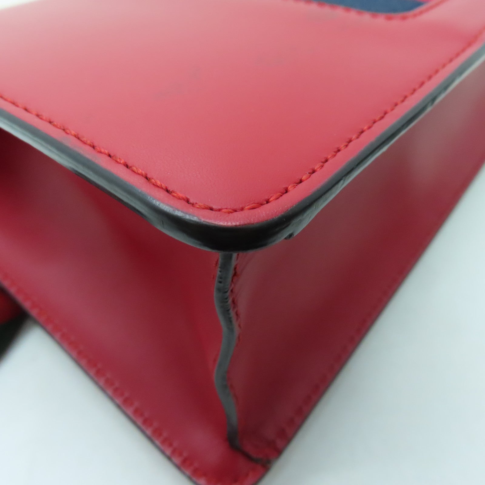 GUCCI 【激減優惠】牛皮皮革Sylvie金扣肩背袋紅色