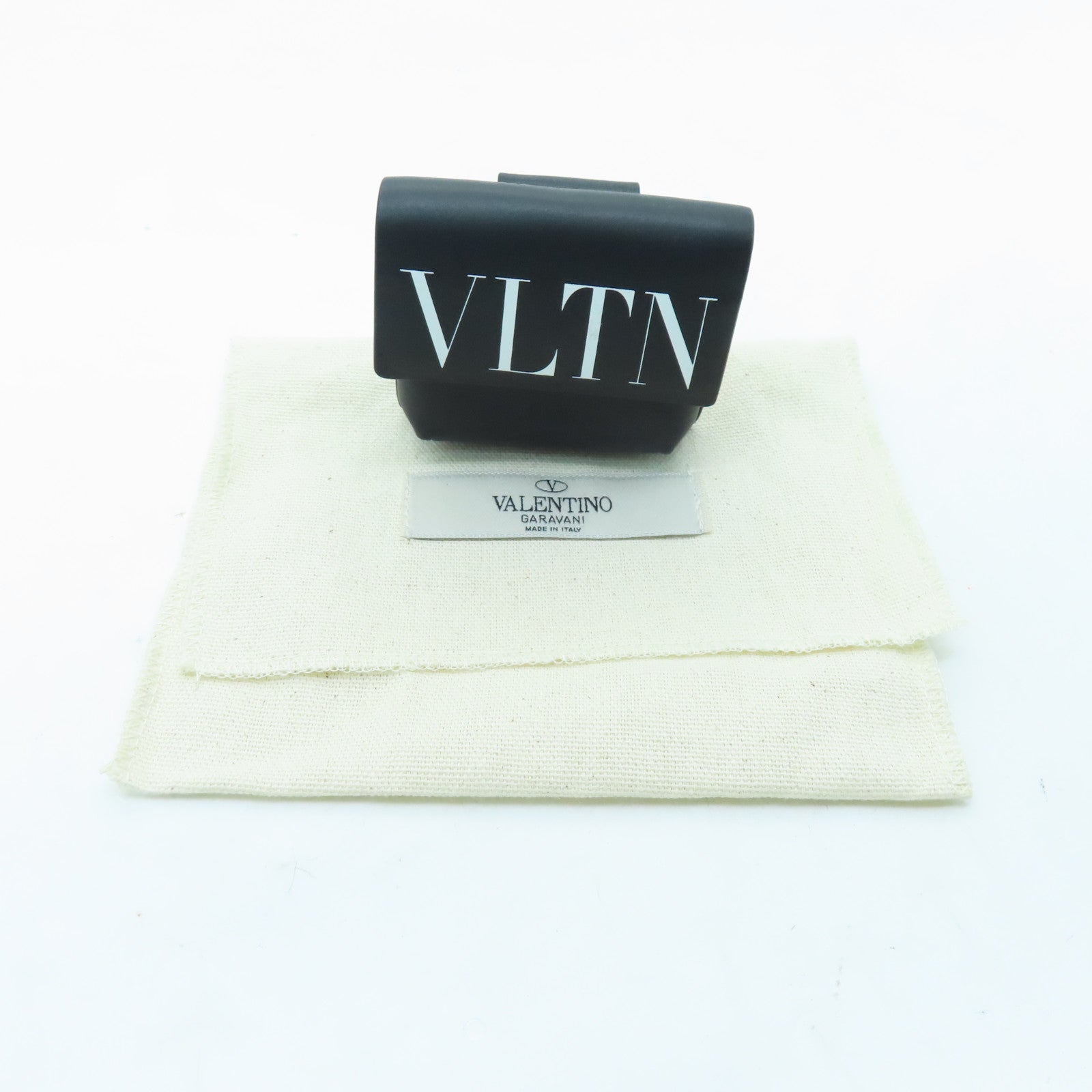 Valentino 牛皮皮革Air Pod Case銀扣耳機盒黑色
