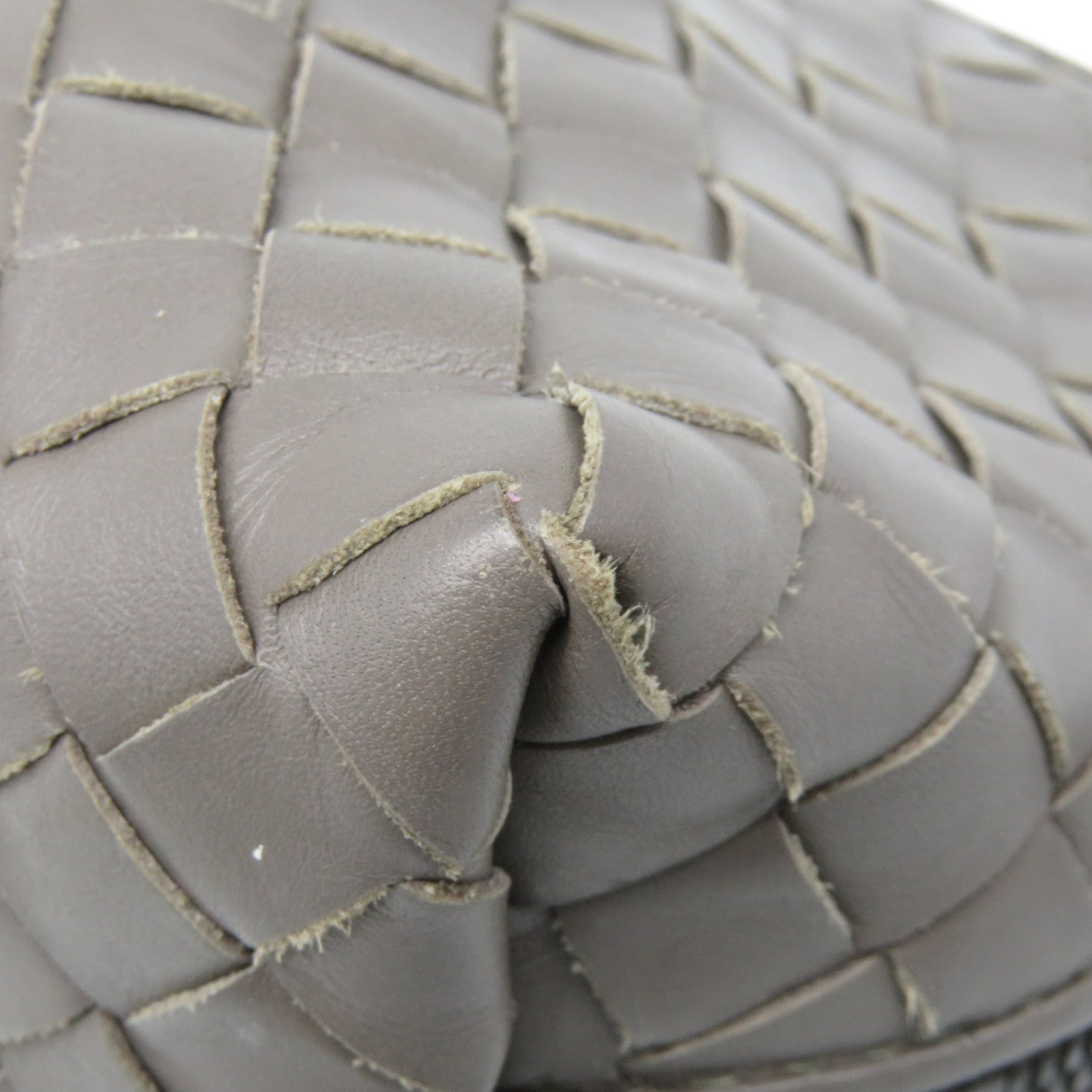 BOTTEGA VENETA 织纹皮革Cosmetic Pouch化妆包灰色