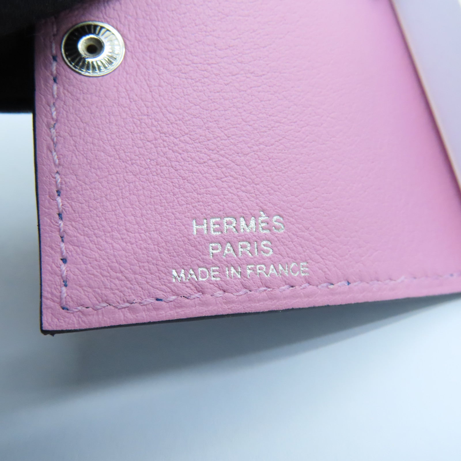 HERMES 牛皮皮革Ulysse Nano挂饰蓝色粉红色