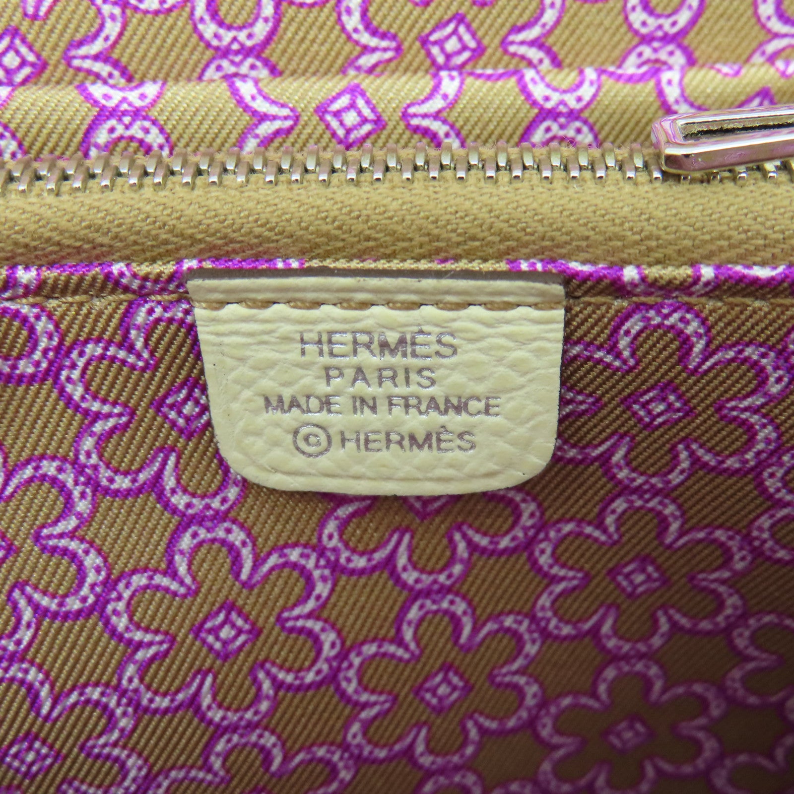 HERMES Epsom皮革Silk In Compact銀扣錢包白色