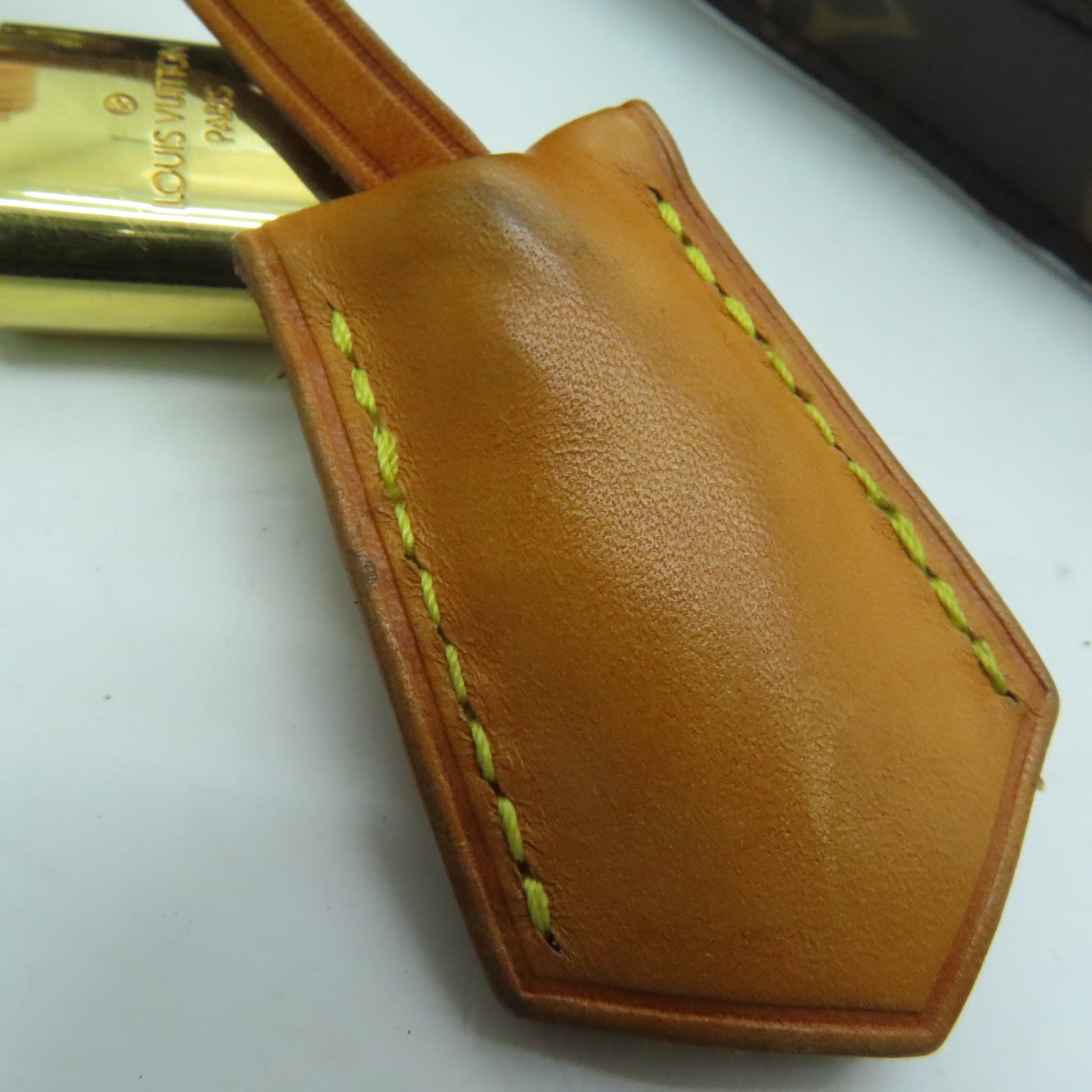 LOUIS VUITTON Monogram Montaigne MM金扣手挽袋啡色