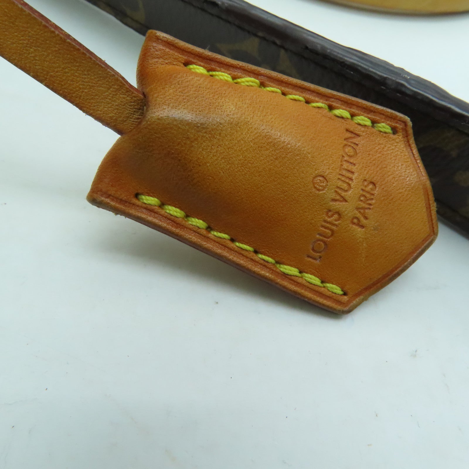 LOUIS VUITTON Monogram Montaigne MM金扣手挽袋啡色
