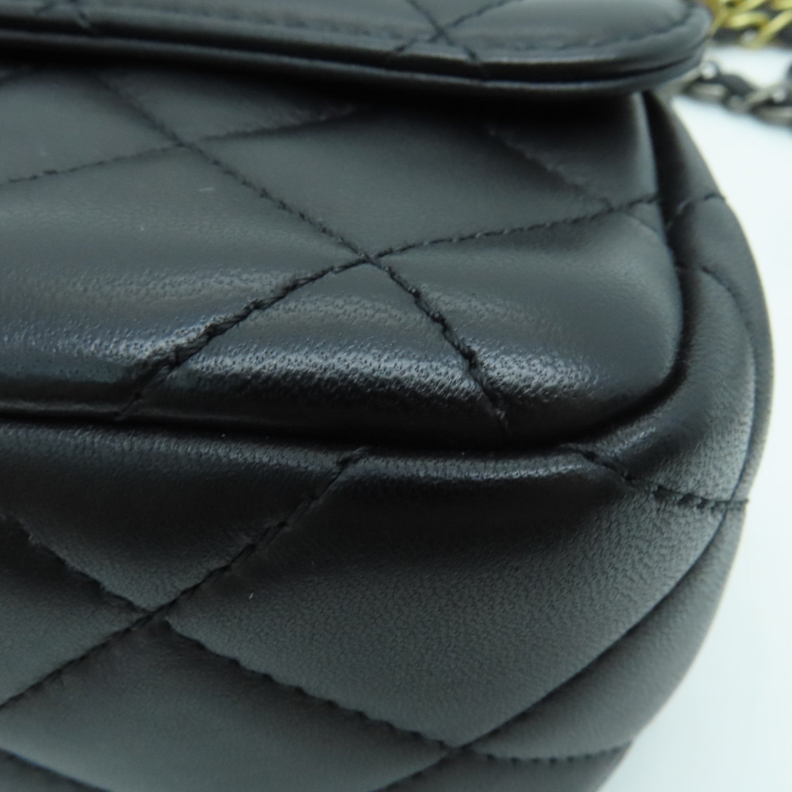 CHANEL 【激減優惠】菱格羊皮皮革Pearl Hairpin Badge鏈帶肩背袋黑色
