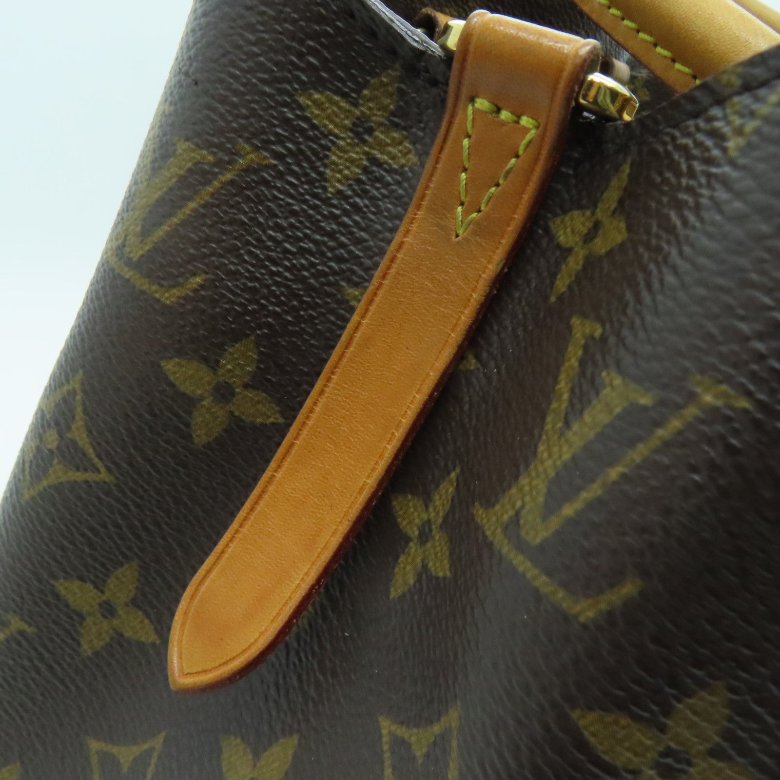 LOUIS VUITTON Monogram Montaigne MM金扣手挽袋啡色
