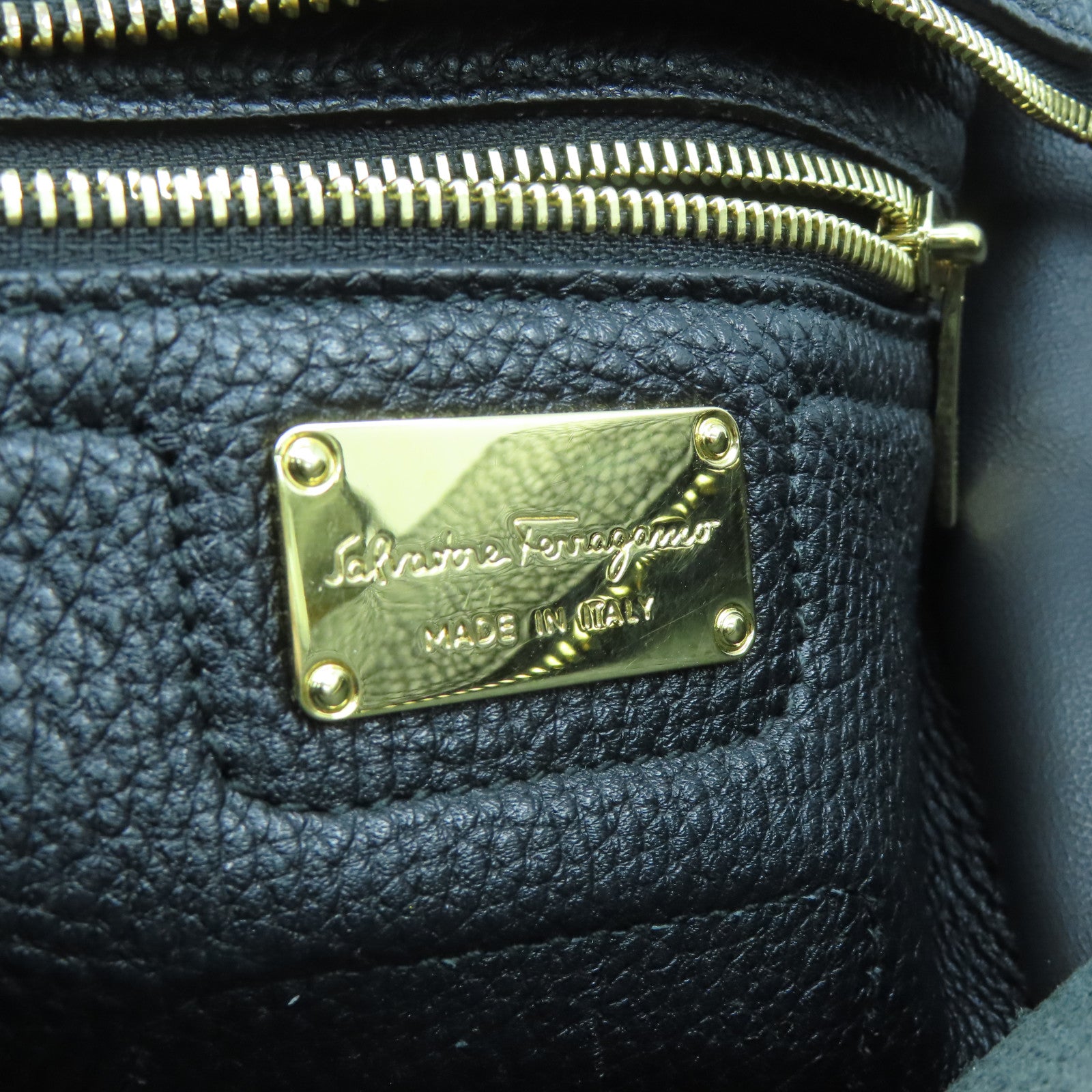Salvatore Ferragamo 牛皮皮革2 Way Shoulder Bag金扣手挽肩背兩用袋黑色