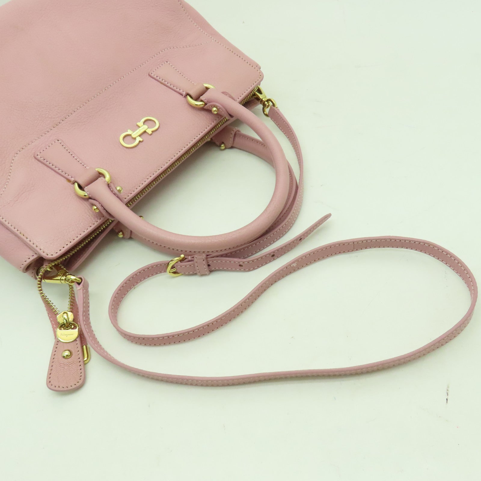 Salvatore Ferragamo 牛皮皮革2 Way Shoulder金扣手挽肩背兩用袋粉紅色