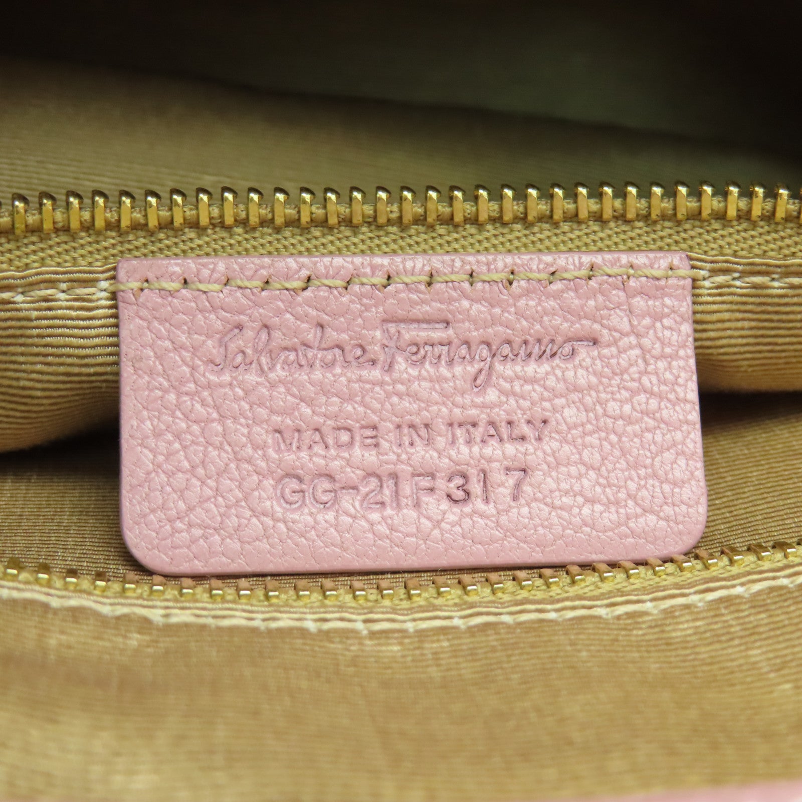 Salvatore Ferragamo 牛皮皮革2 Way Shoulder金扣手挽肩背兩用袋粉紅色