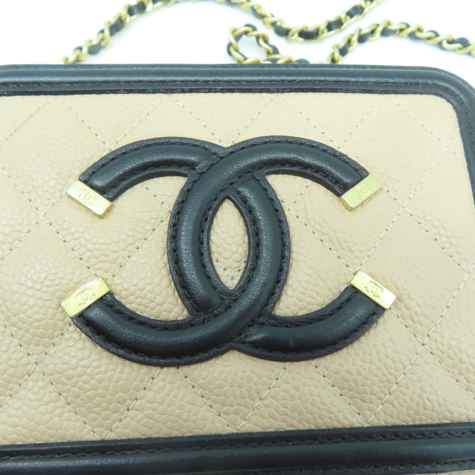 CHANEL 菱格Caviar皮革Chain Shoulder金扣鏈帶肩背袋杏色