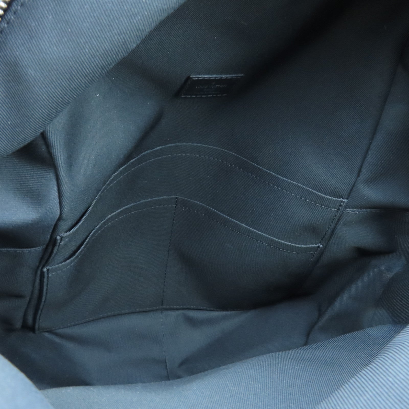 LOUIS VUITTON Mongram Eclipse Discovery PM銀扣背包黑色