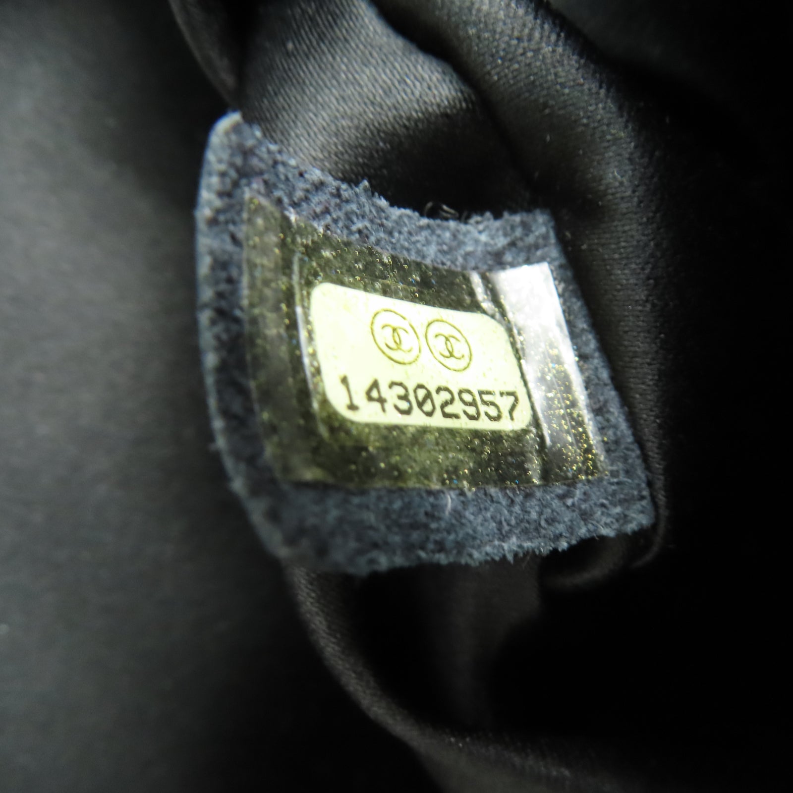 CHANEL 菱格牛皮皮革Shoulder Bag銀扣鏈帶肩背袋黑色