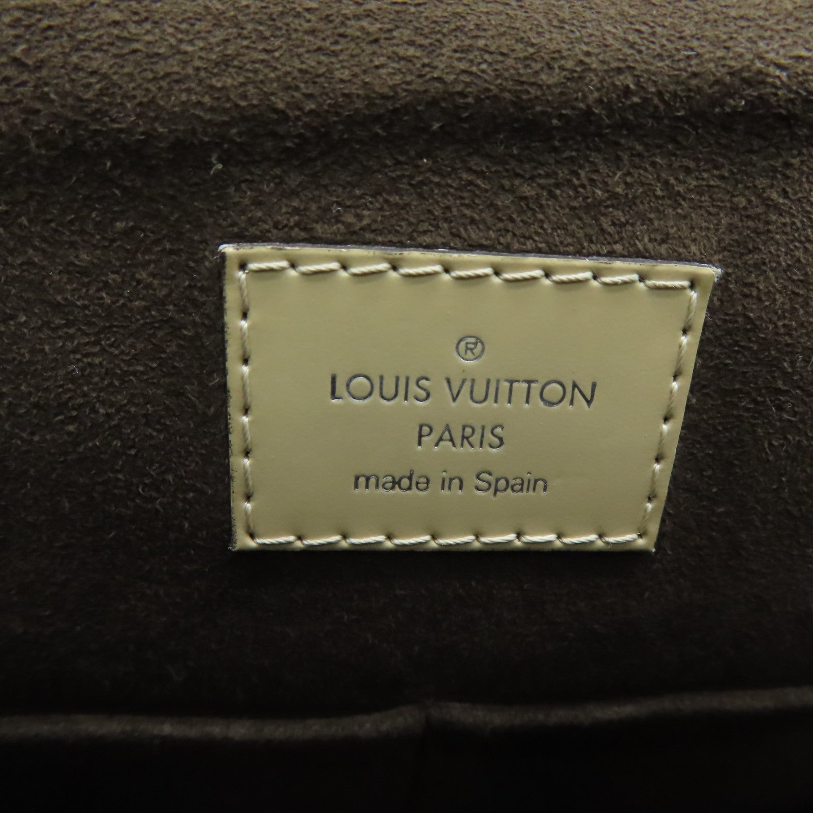 LOUIS VUITTON Epi Cluny BB银扣手挽肩背两用袋米色