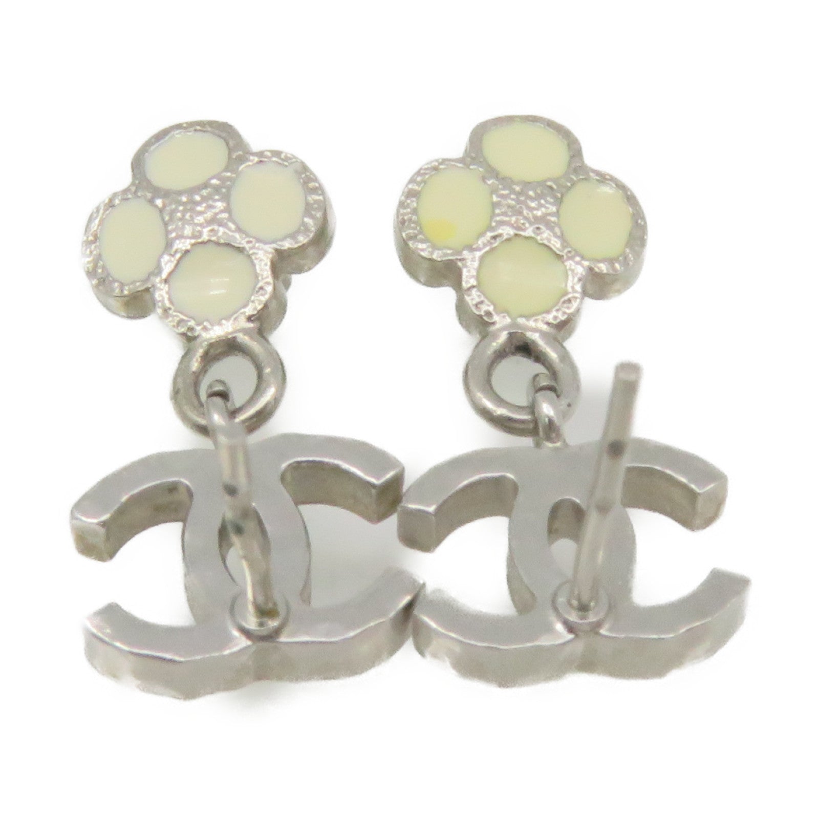 CHANEL metal CC Earrings earrings beige