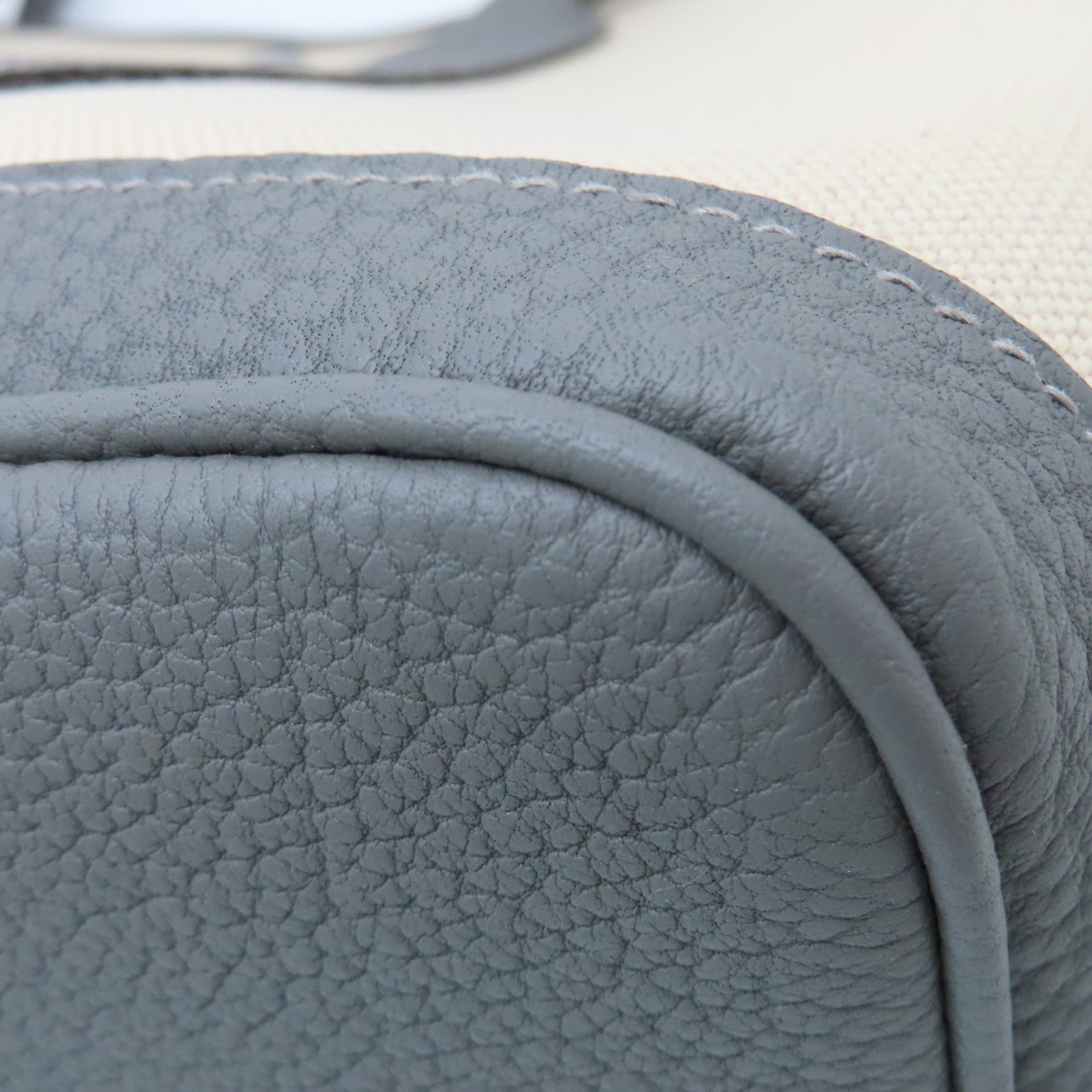 HERMES Toile Militaire GardenParty PM Silver Button Handle Bag Oil White/Gray