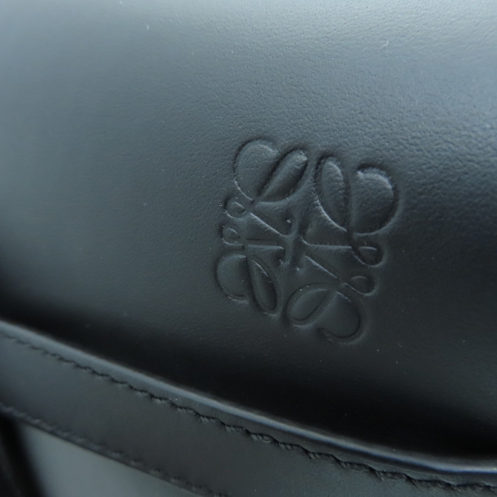 LOEWE 牛皮皮革Mini Gate Dual Bag金扣肩背袋黑色
