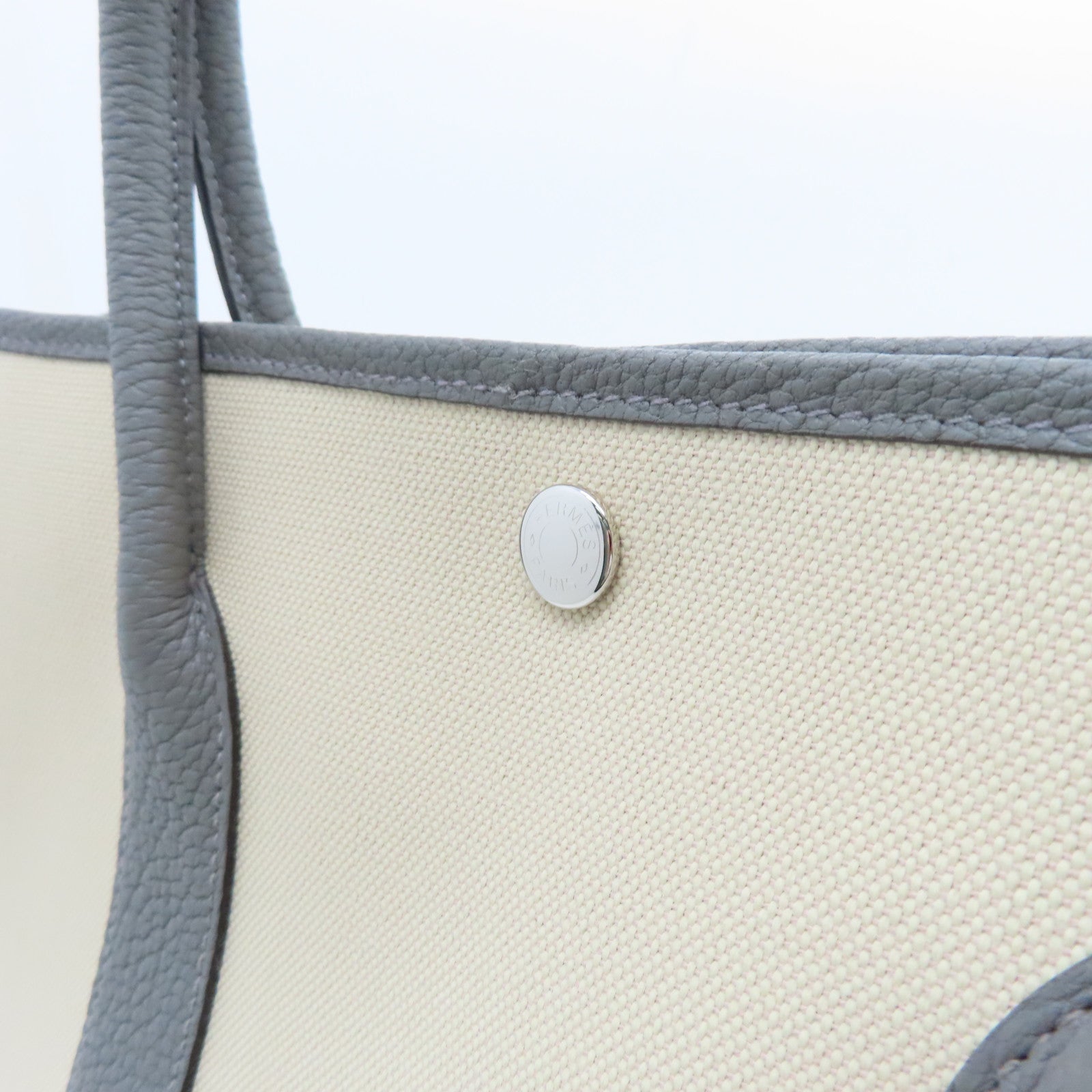 HERMES Toile Militaire GardenParty PM Silver Button Handle Bag Oil White/Gray
