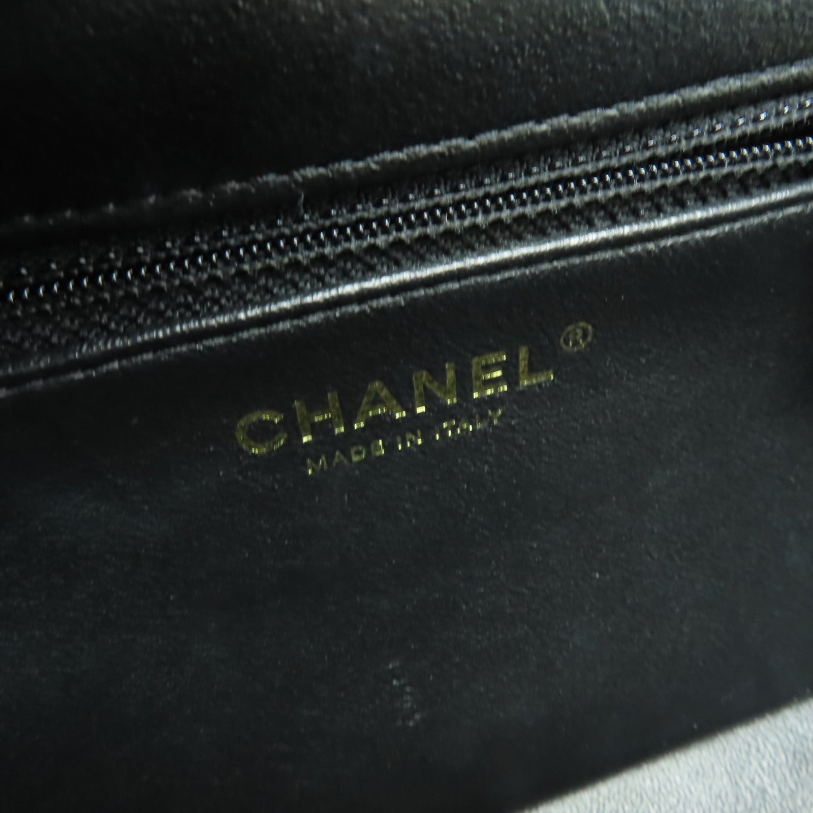 CHANEL 菱格羊皮皮革Small Trendy CC Bowling Bag金扣鏈帶肩背袋黑色
