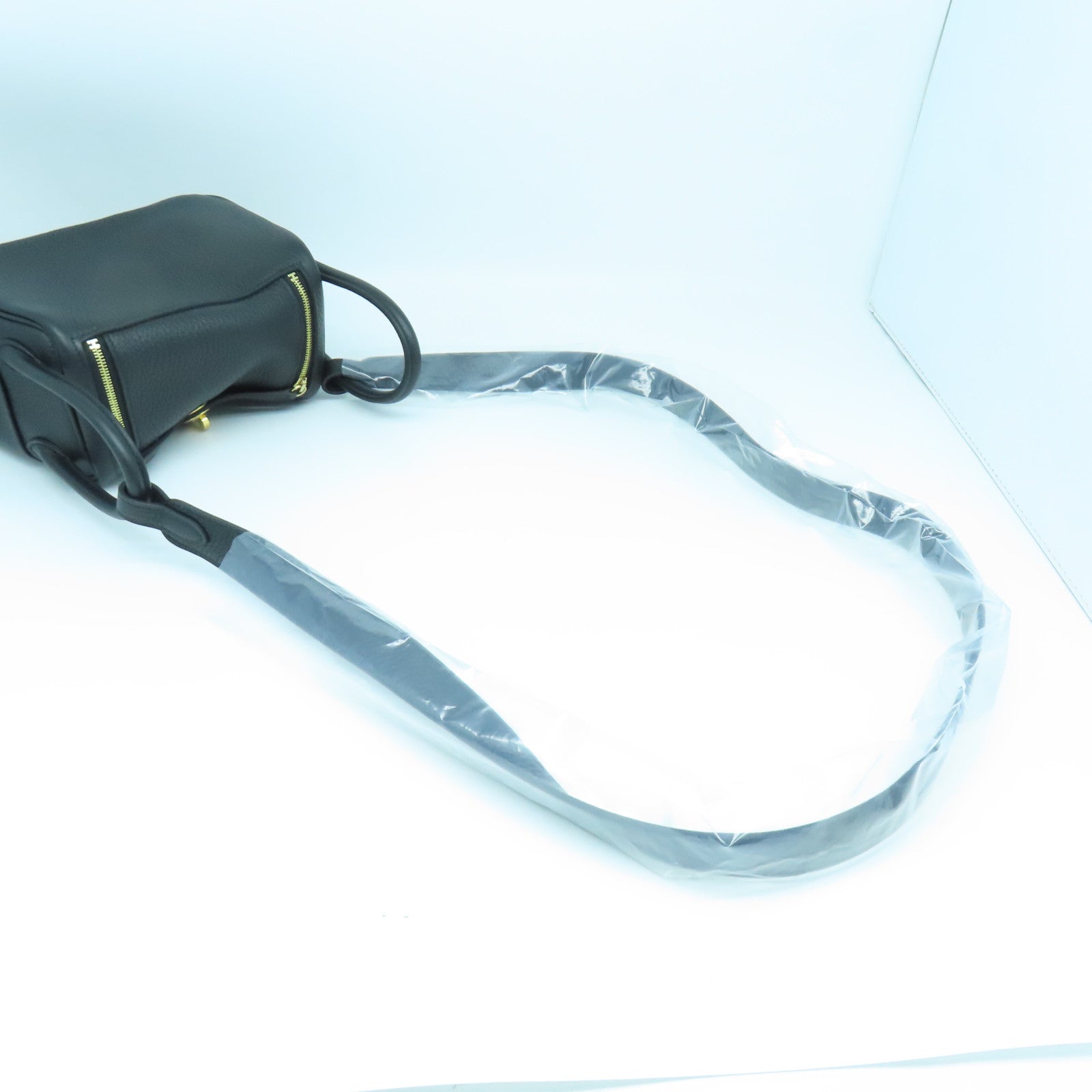 HERMES Clemence皮革Mini Lindy金扣手挽肩背兩用袋黑色