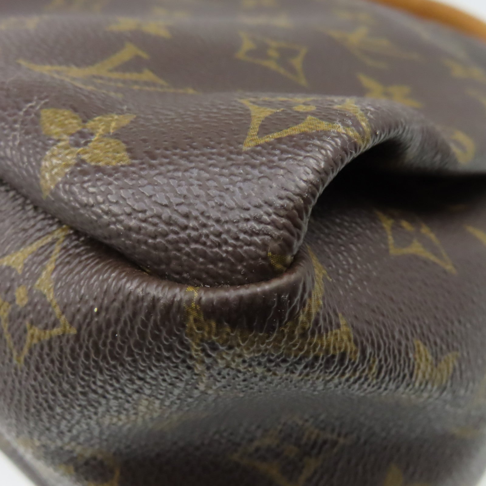 LOUIS VUITTON Monogram Artsy GM Shoulder Bag金扣肩背袋啡色