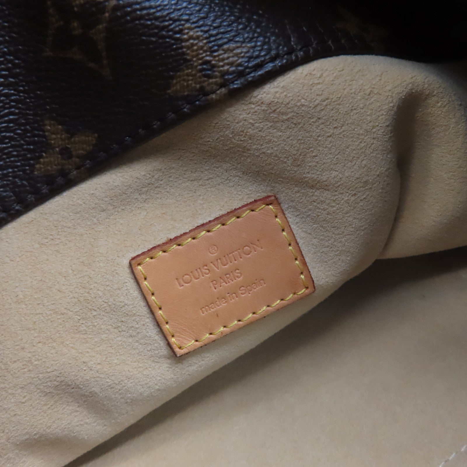 LOUIS VUITTON Monogram Artsy GM Shoulder Bag金扣肩背袋啡色