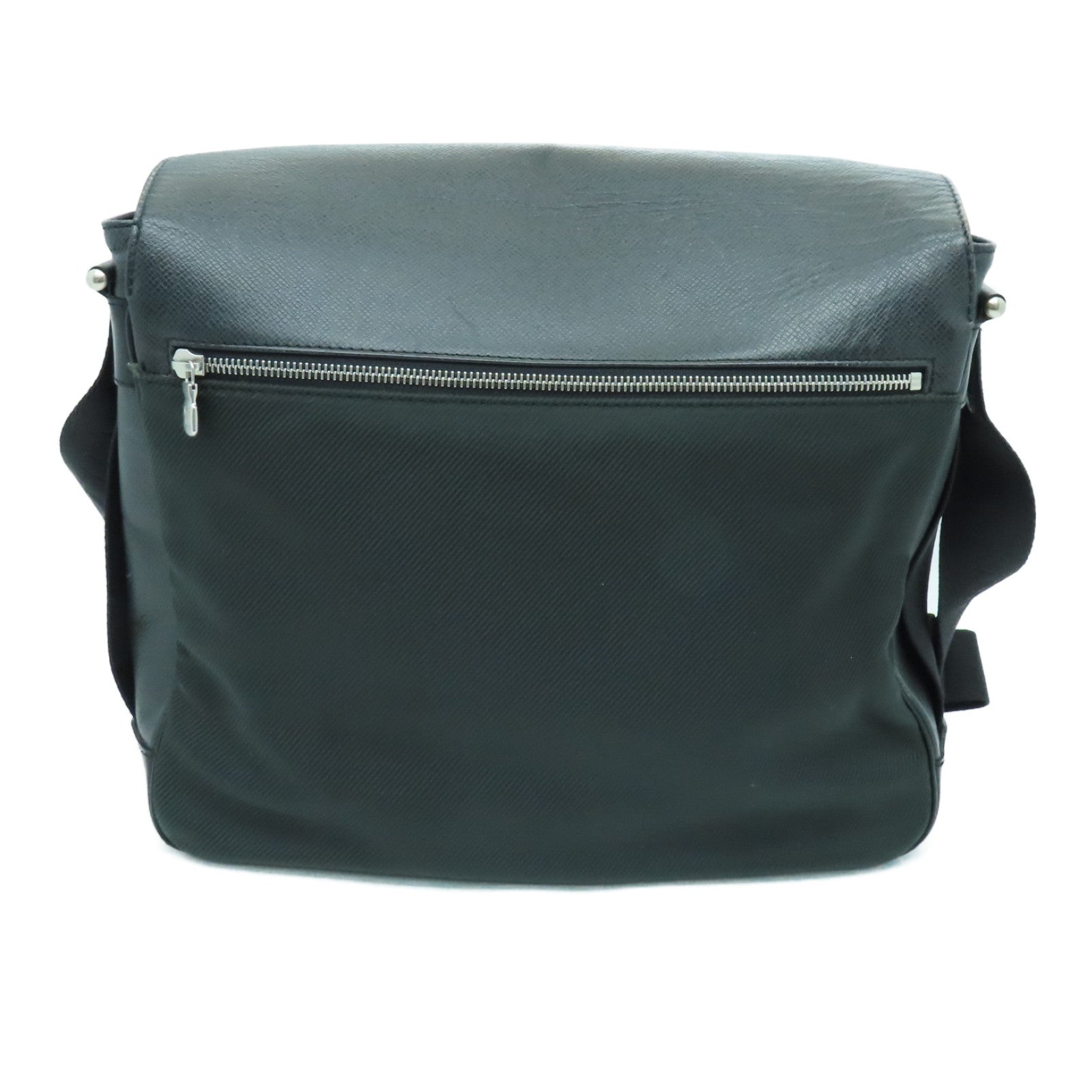 LOUIS VUITTON Taiga Shoulder Bag银扣肩背袋黑色