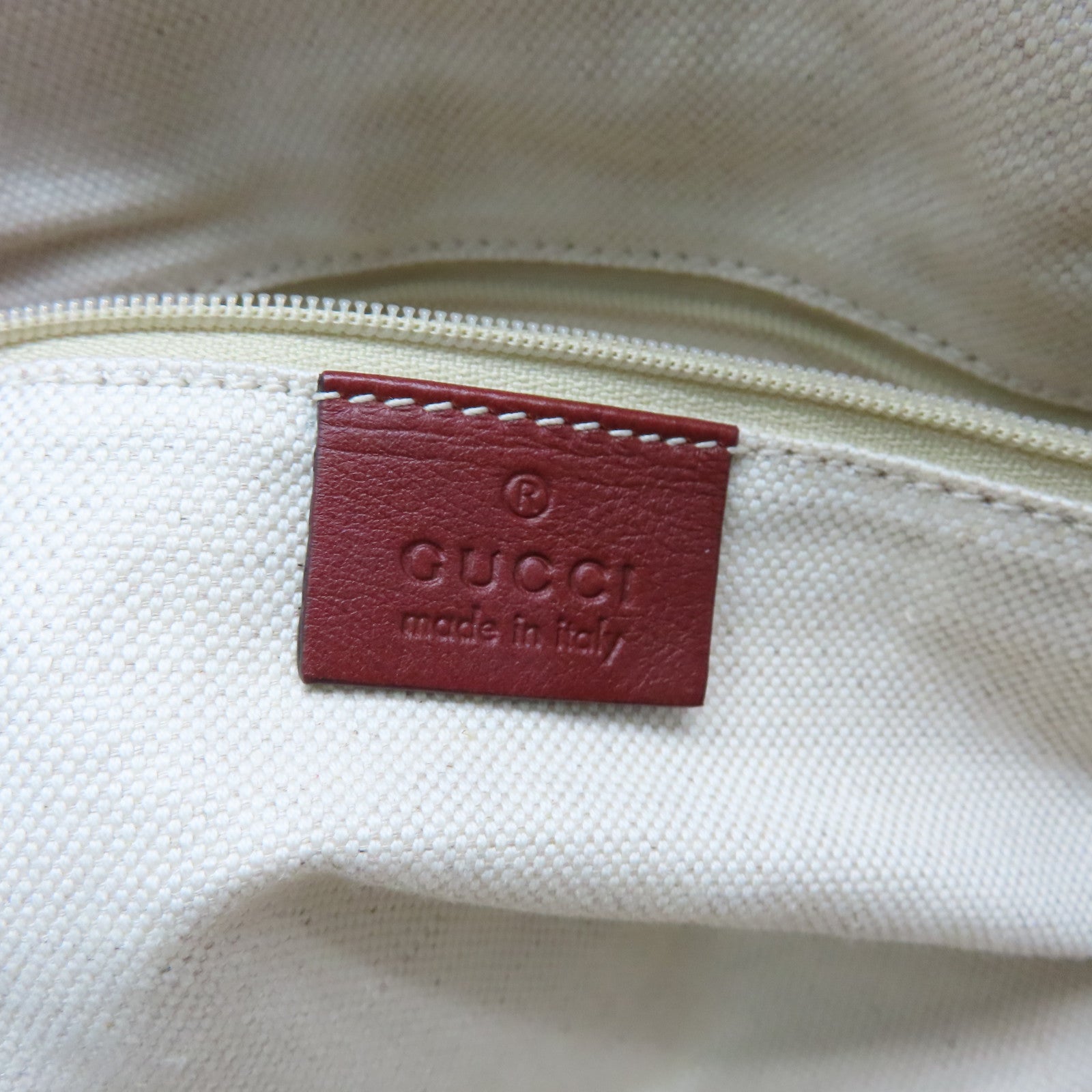 GUCCI Cowhide Leather Shoulder Bag Silver Buckle Handle Shoulder Bag Red