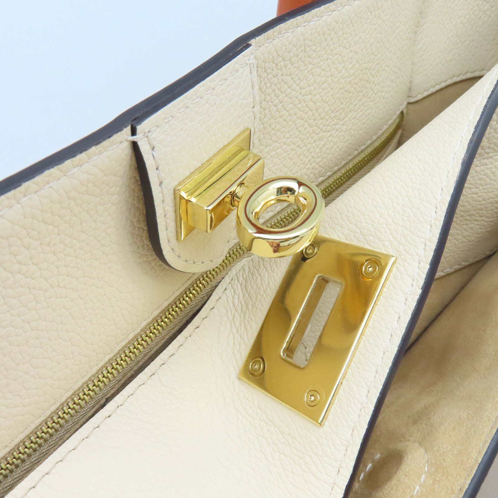 LOUIS VUITTON Monogram Tuffetage On My Side MM 2Way Shoulder Bag手挽肩背兩用袋杏色