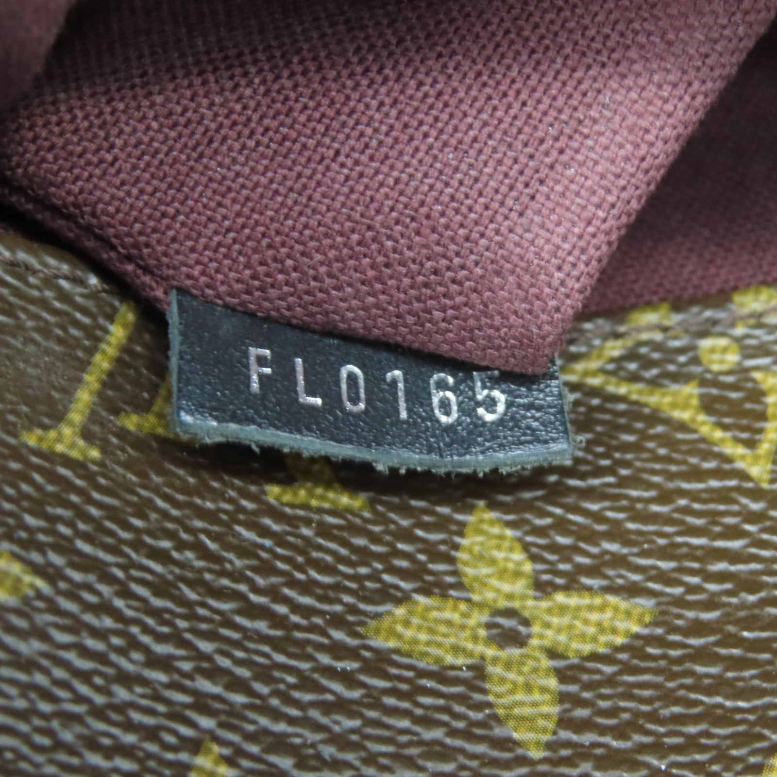 LOUIS VUITTON Monogram Macassar District PM銀扣肩背袋啡色