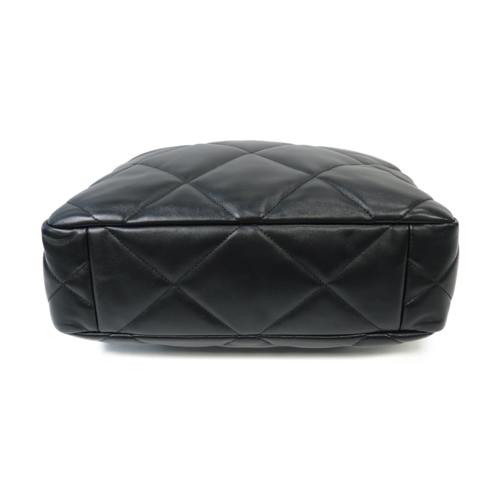 CHANEL 菱格羊皮皮革Chanel 19金扣/銀扣鏈帶肩背袋黑色