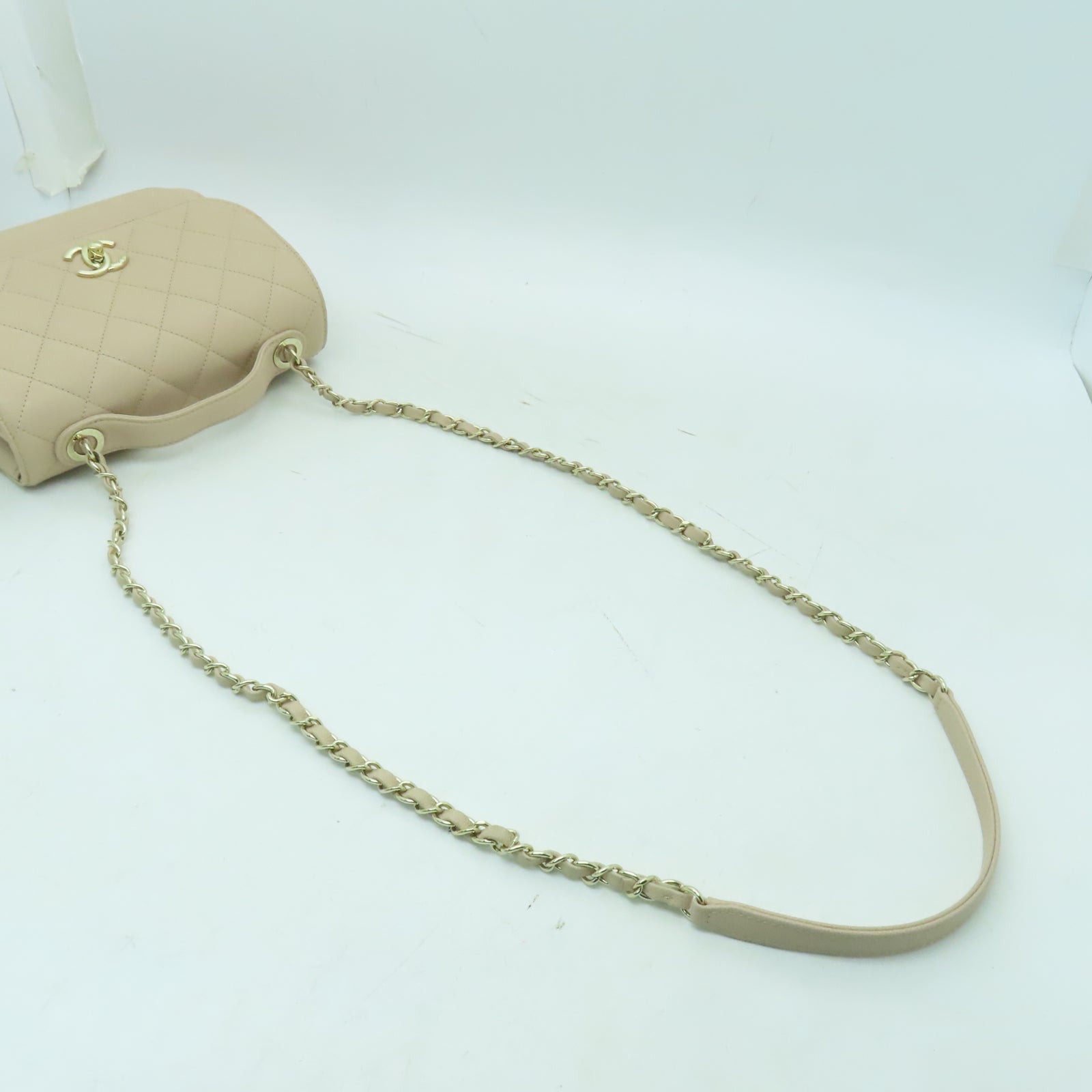 CHANEL 菱格牛皮皮革Shoulder Bag金扣鏈帶肩背袋米色