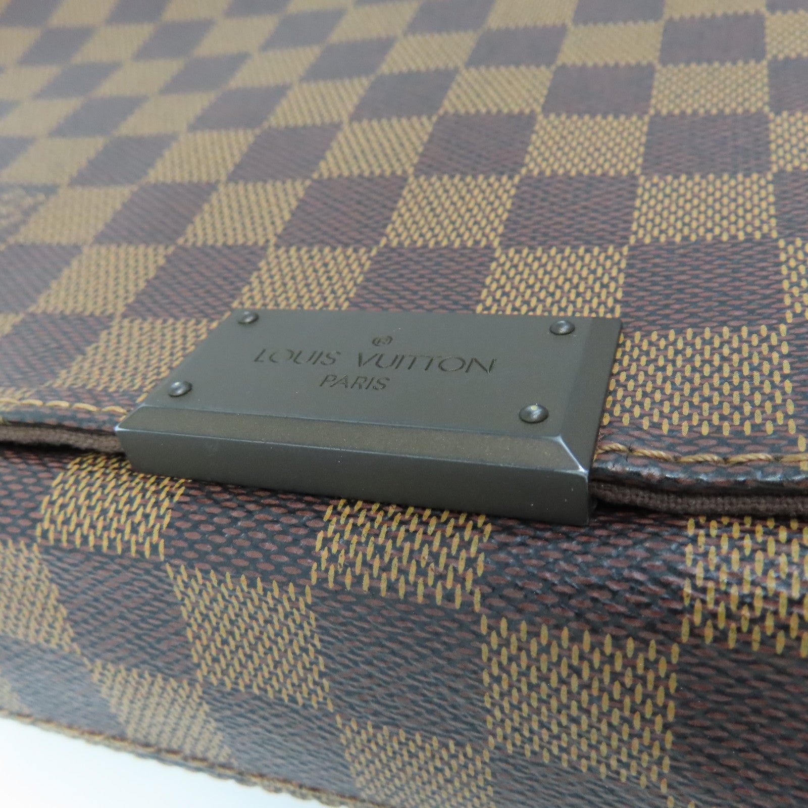 LOUIS VUITTON Damier Brooklyn MM Gold Buckle Shoulder Bag Brown