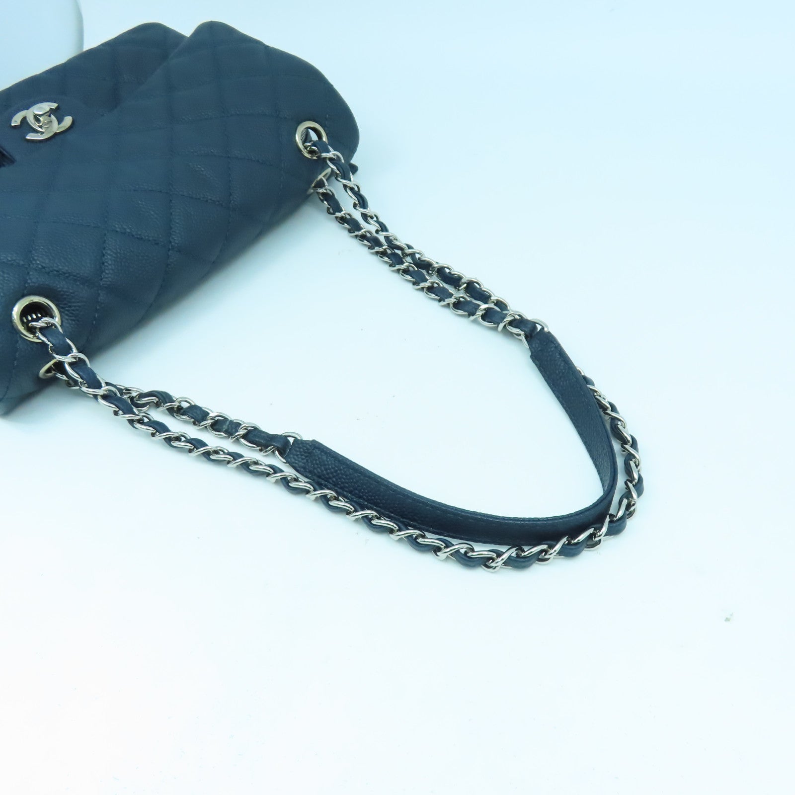 CHANEL 菱格牛皮皮革Chain Shoulder銀扣鏈帶肩背袋藍色