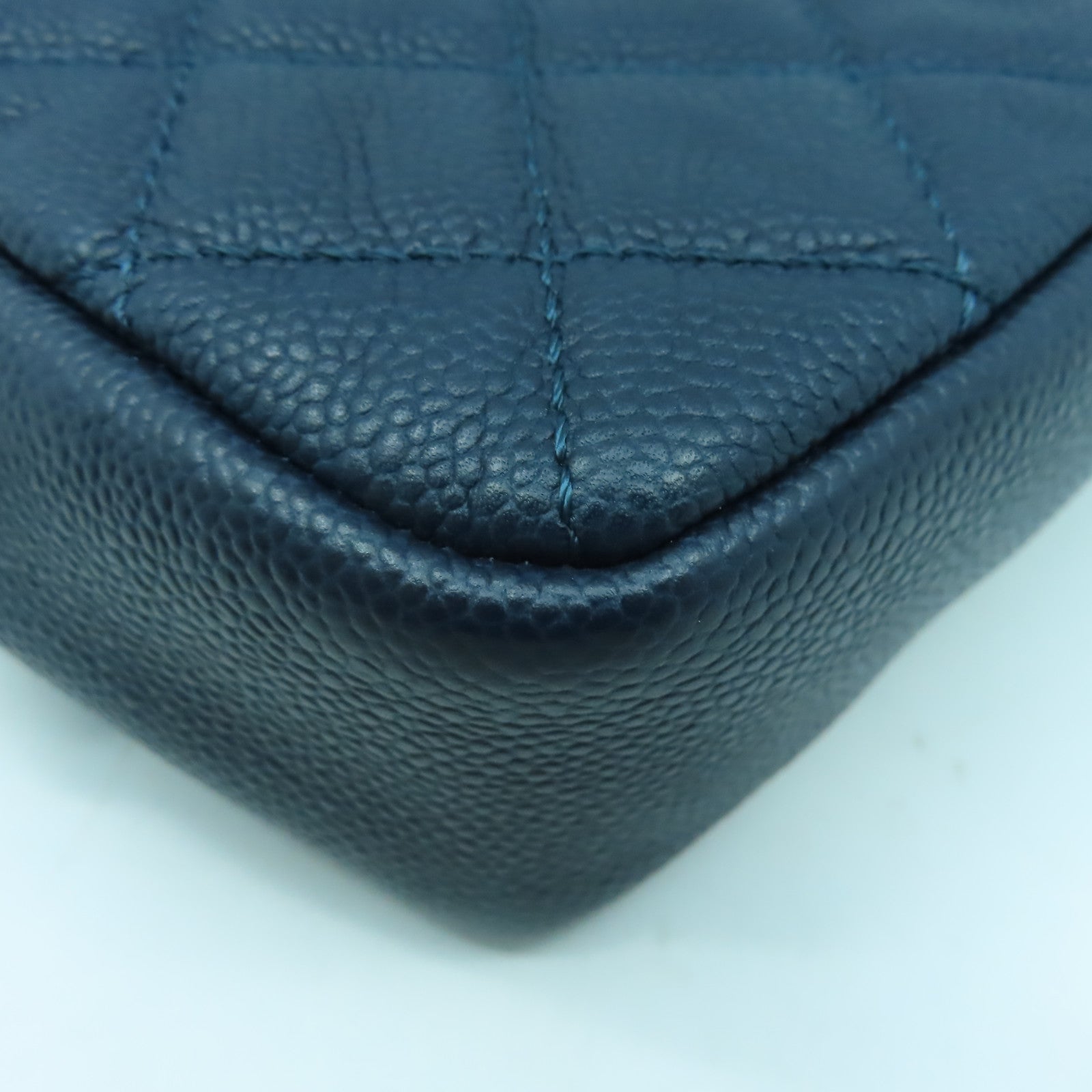 CHANEL 菱格牛皮皮革Chain Shoulder銀扣鏈帶肩背袋藍色