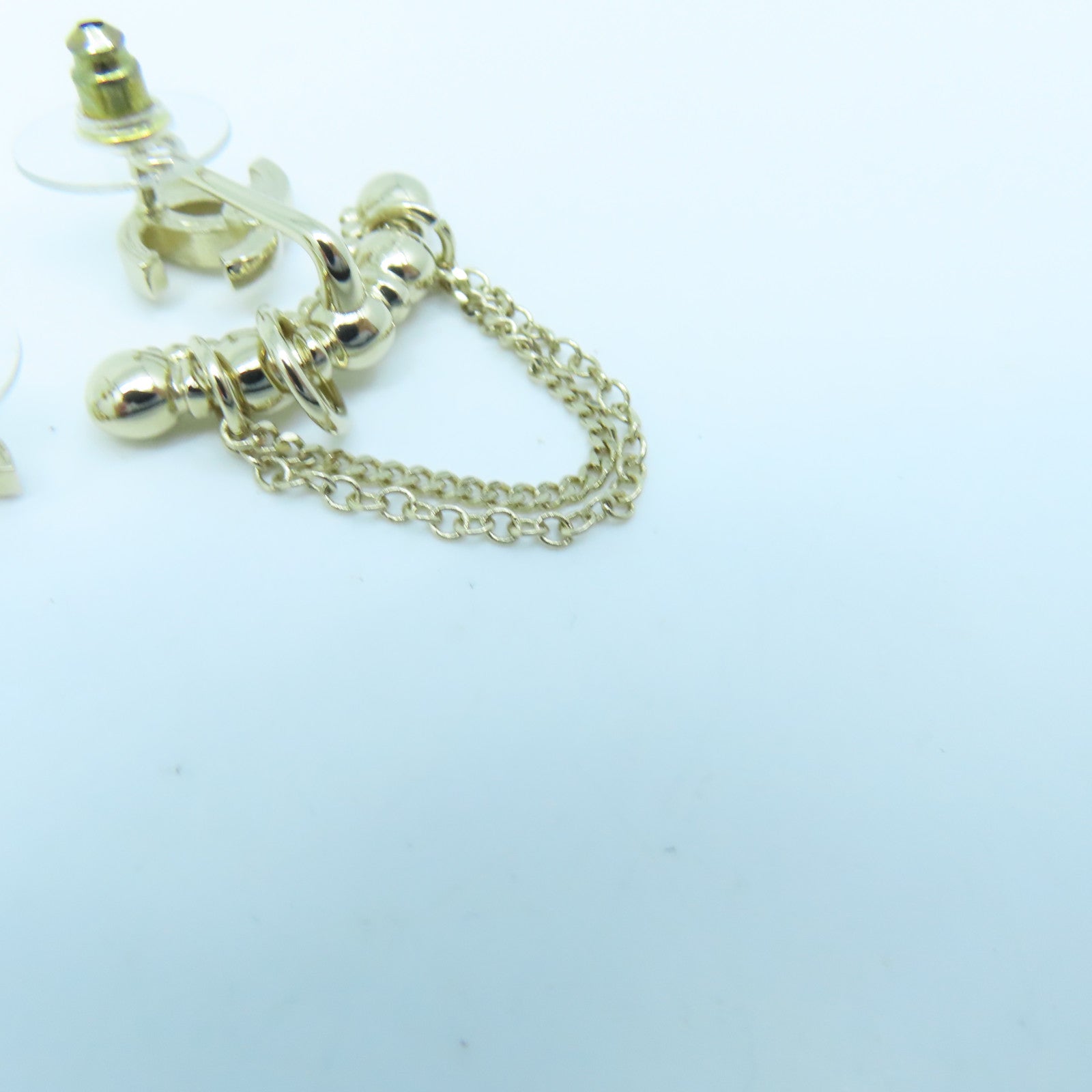 CHANEL metal Earrings gold earrings