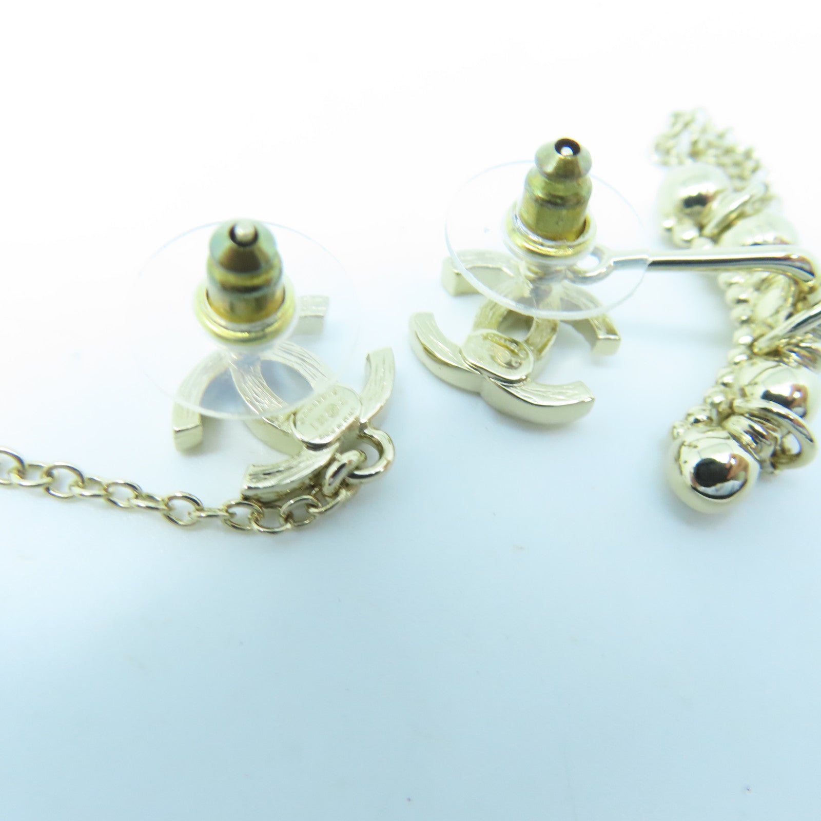 CHANEL metal Earrings gold earrings