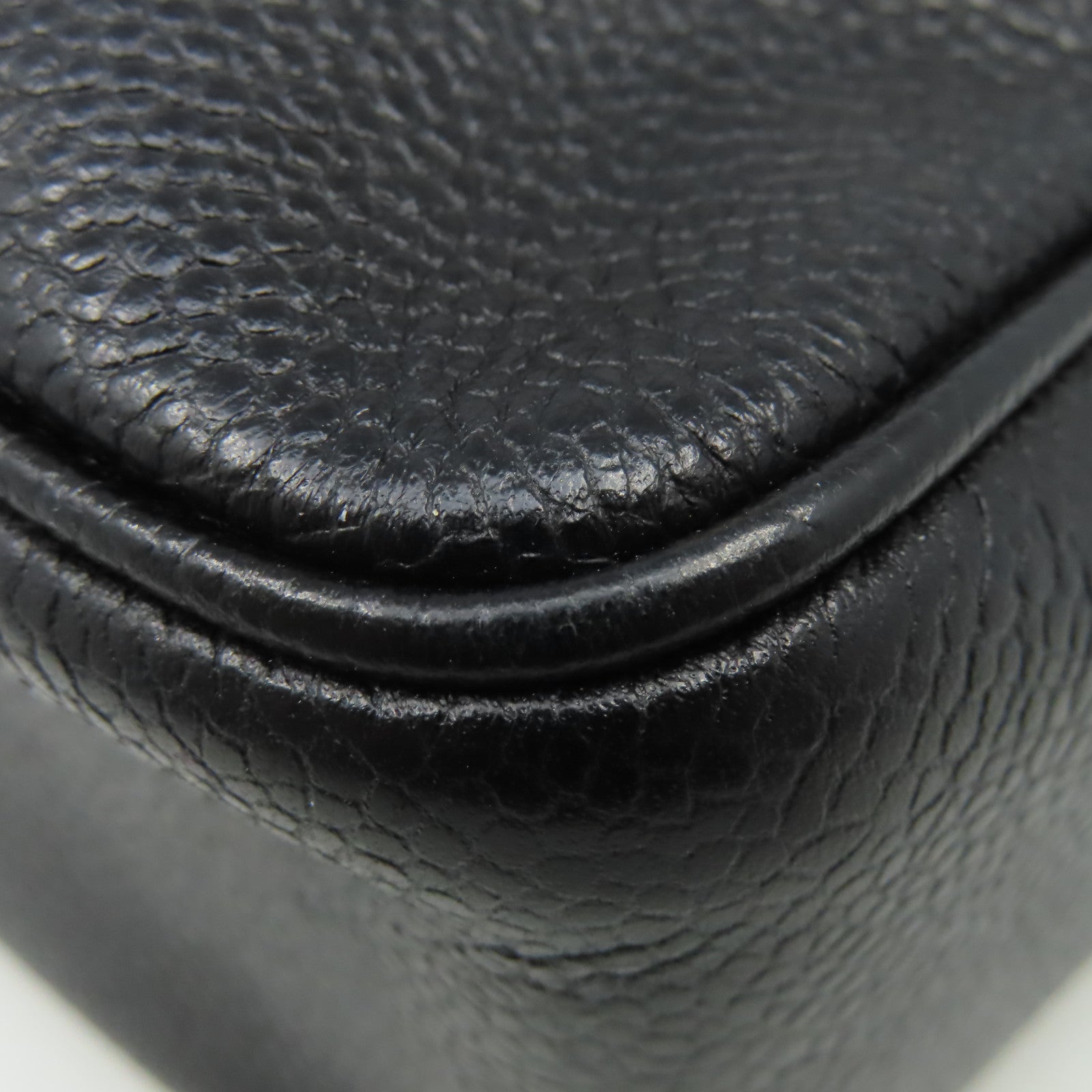 CHANEL Caviar皮革Vintage Shoulder Bag金扣肩背袋黑色