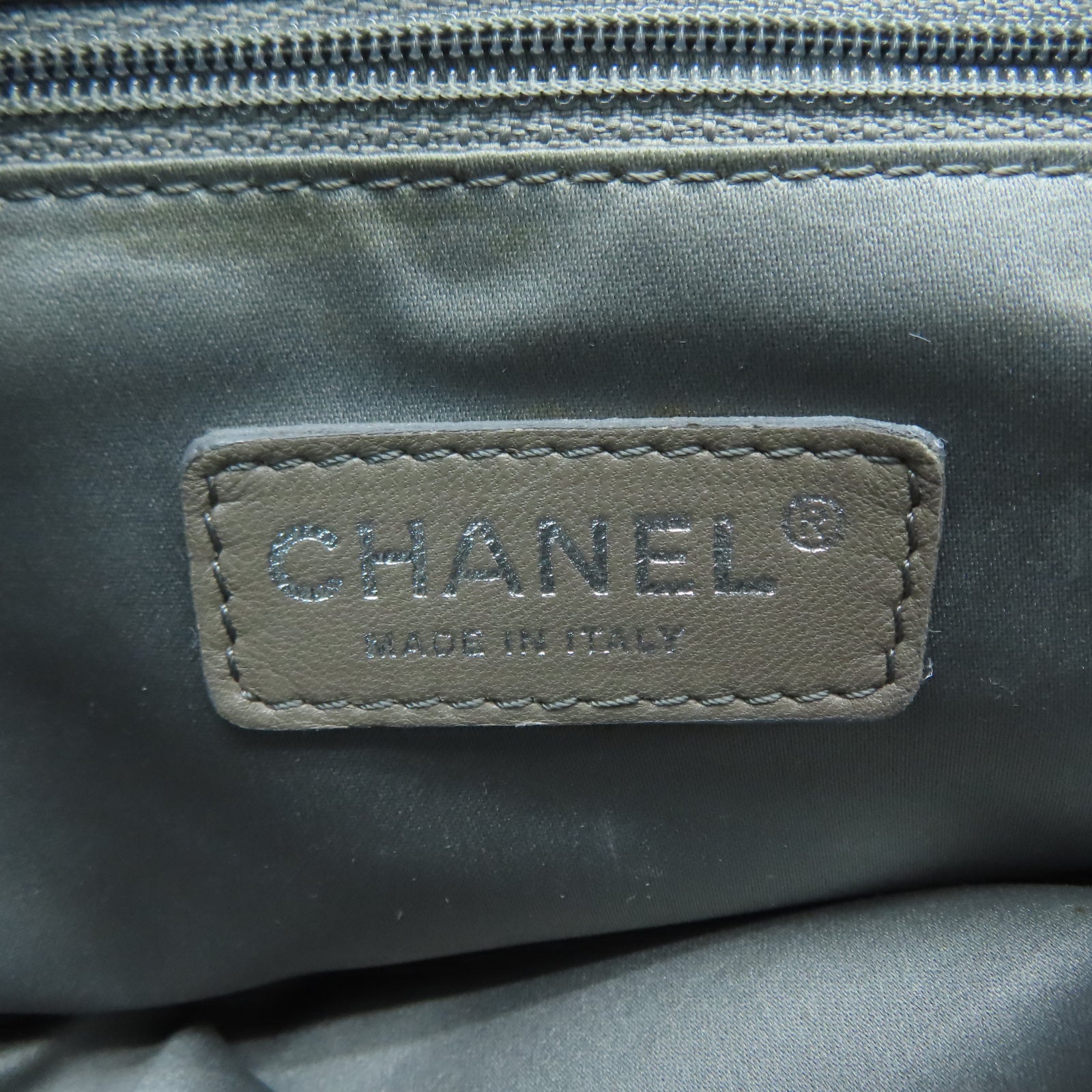 CHANEL 牛皮皮革Shoulder Bag銀扣鏈帶肩背袋黑色