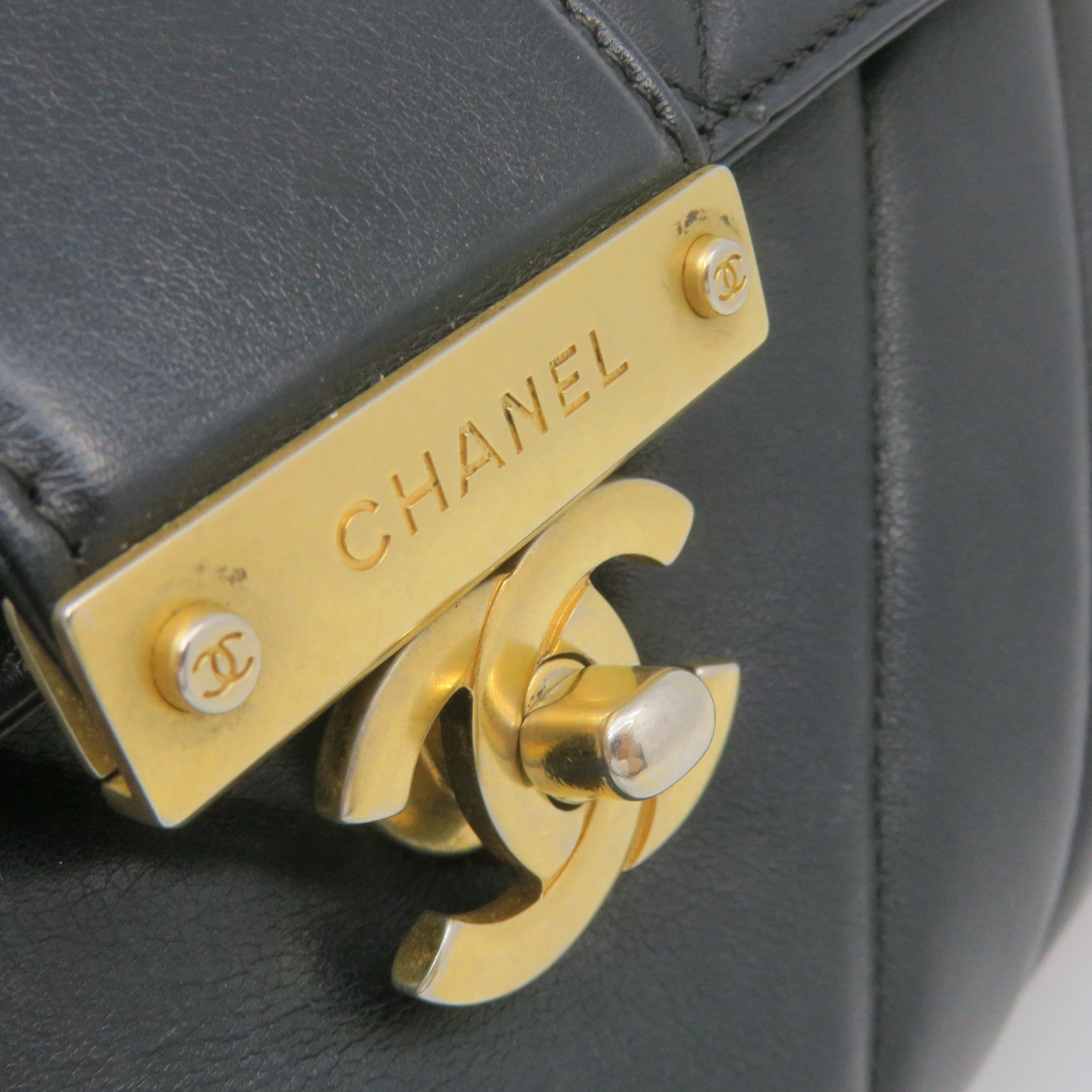 CHANEL Rhombus Sheepskin Leather Chain 2Way Shoulder Bag Gold Buckle Handle Shoulder Bag Black